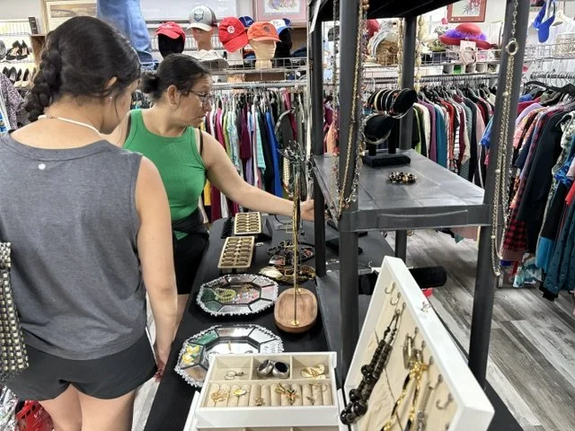 thrift store shoppers.jpeg