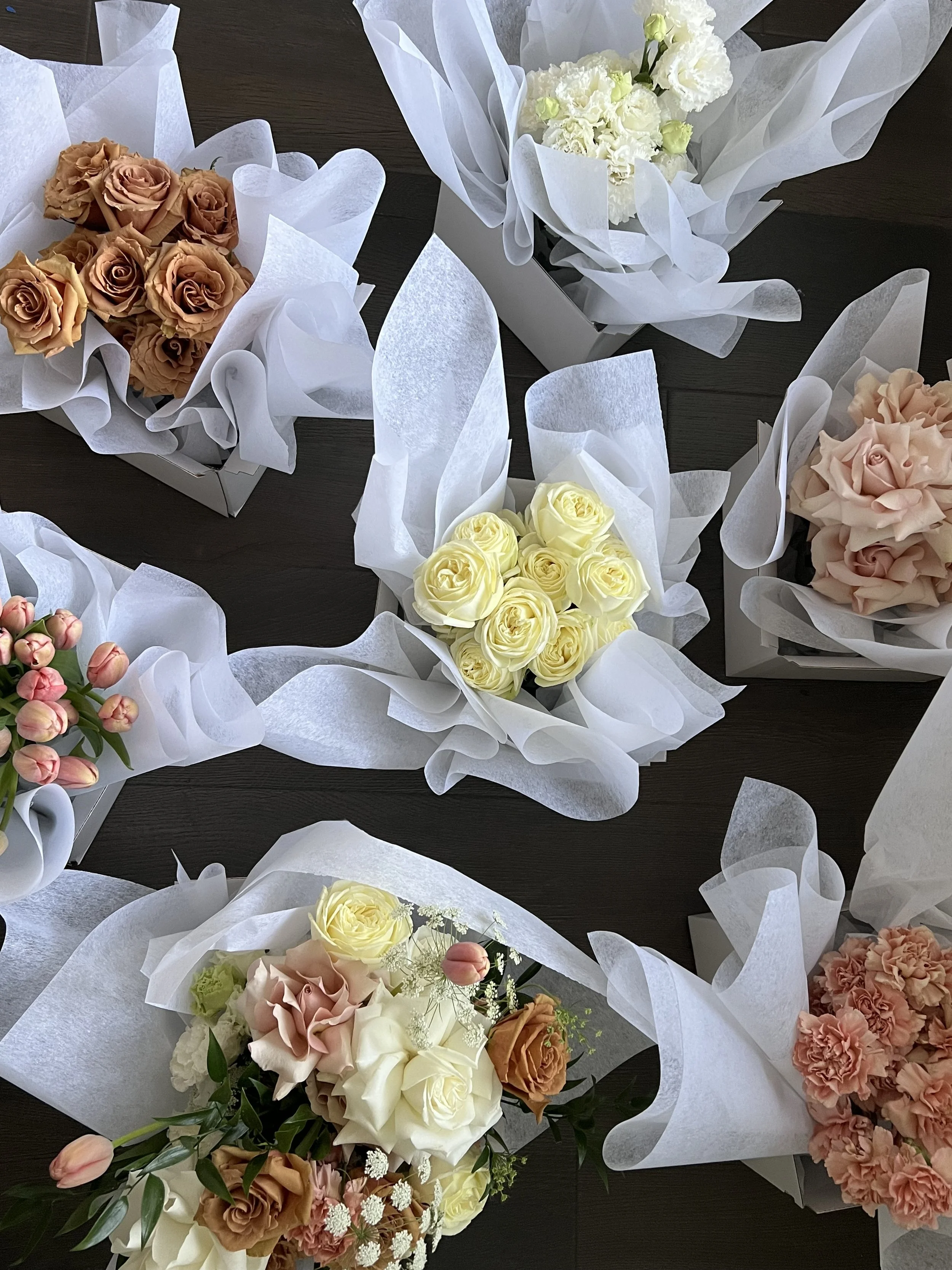 Kangaroo Valley Bush Retreat Wedding Flowers. Kangaroo Valley Bush Retreat Ceremony Flowers. Southern Highlands Wedding Florist. Moss Vale Wedding Florist. Exeter Wedding Florist. Robertson Wedding Florist. Sydney Wedding Florist. Berrima Wedding Flo