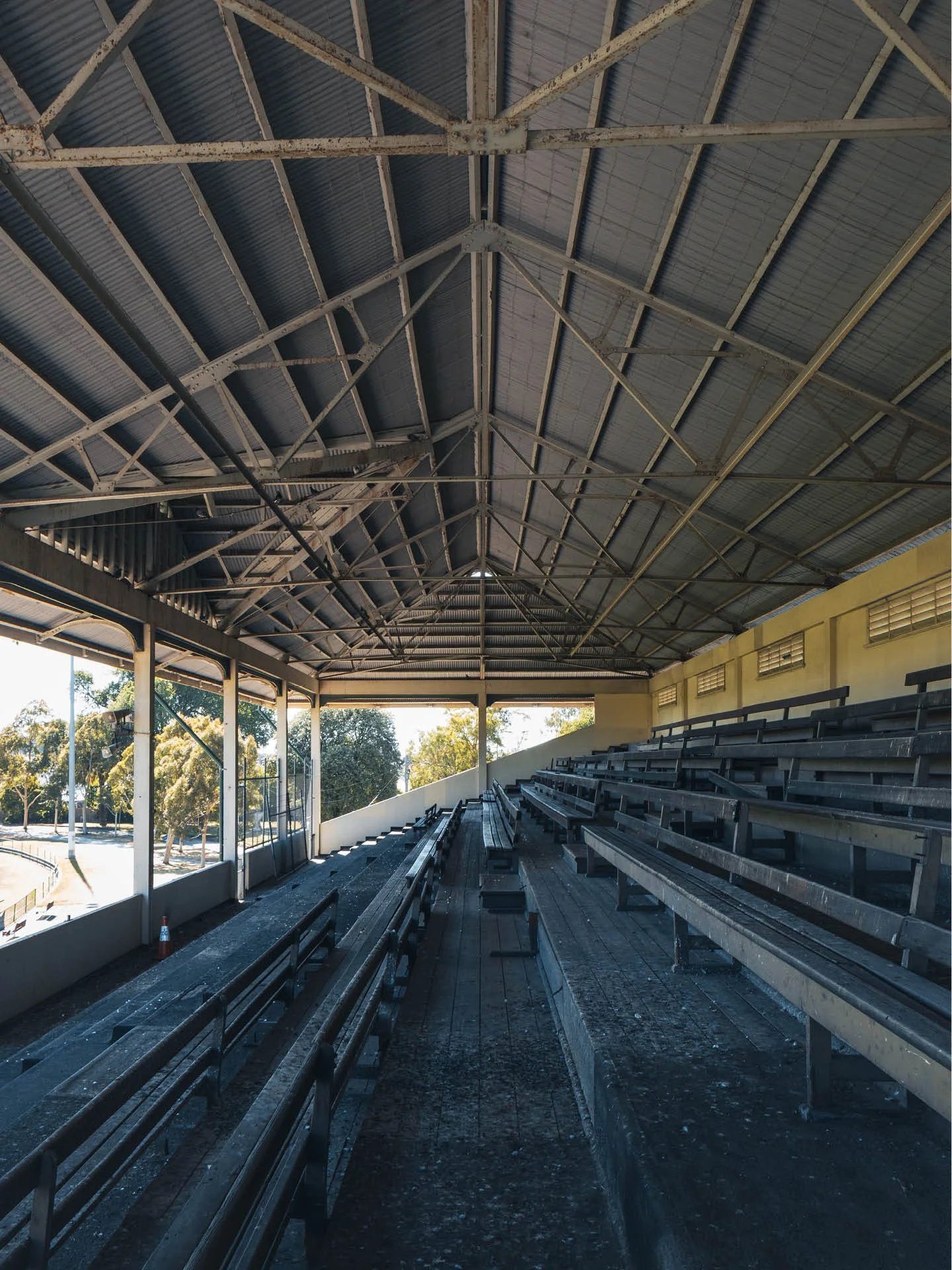 A.R. Glenn Grandstand, Gillon Oval