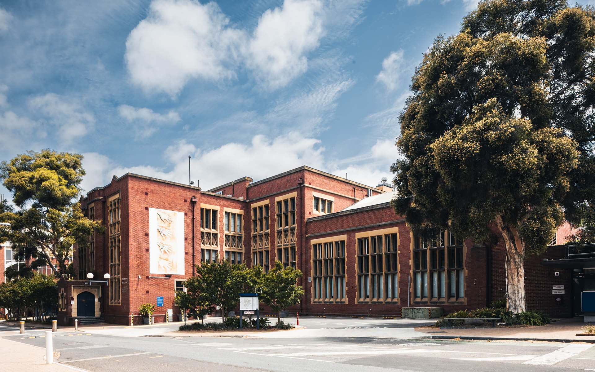 Peter Hall Building