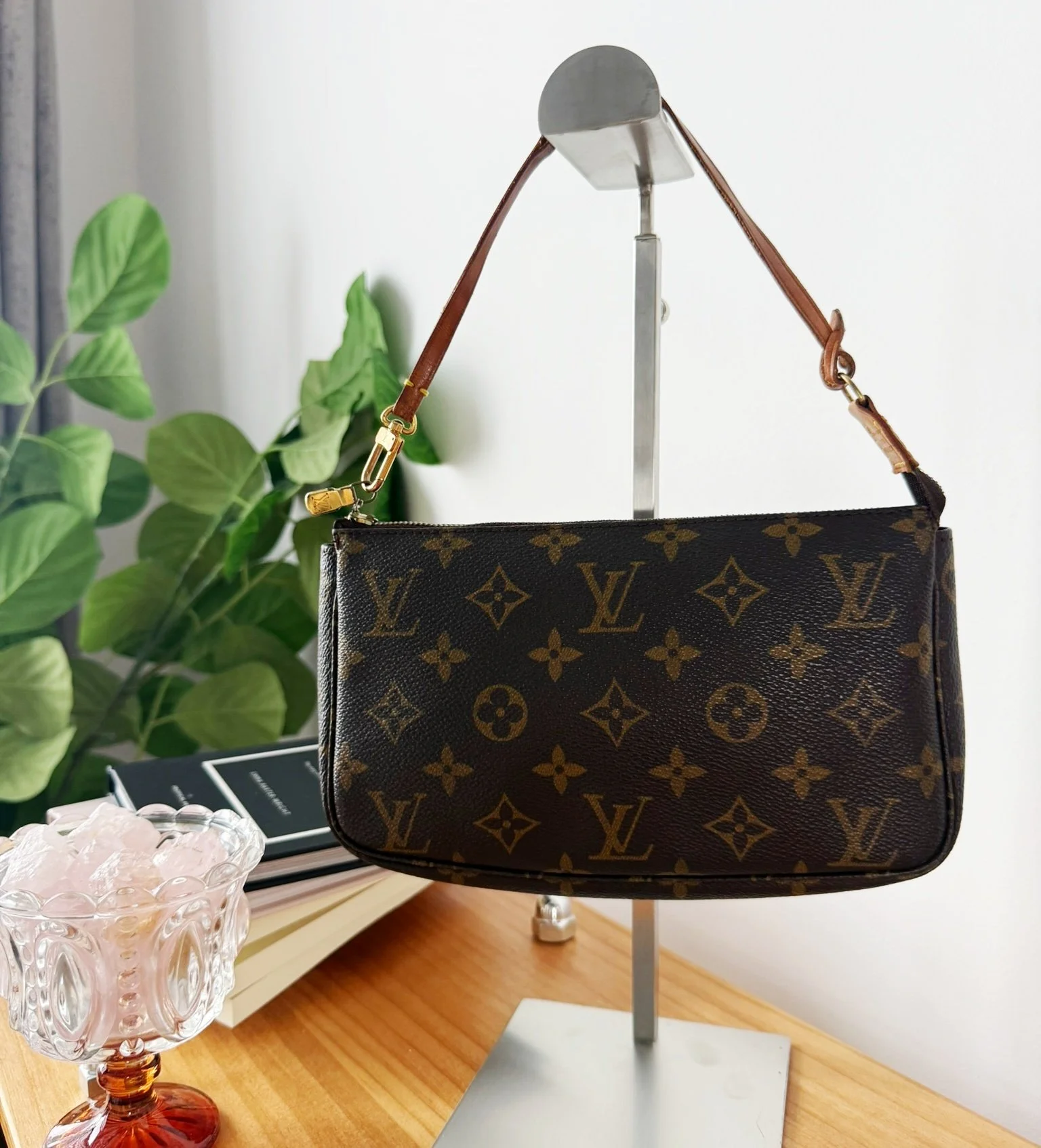 Louis Vuitton Pochette