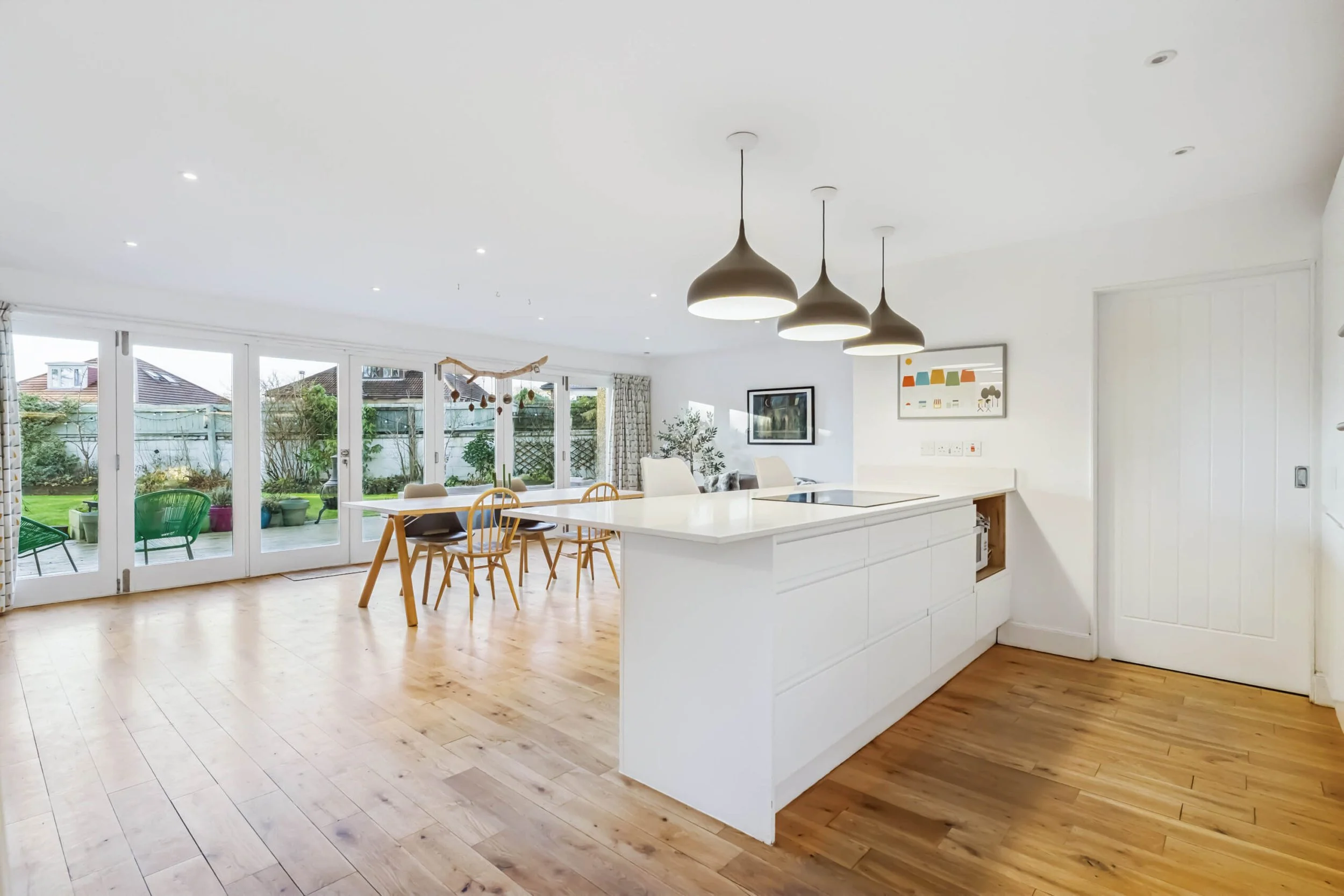 Kitchenfamilydining-1-scaled.jpg