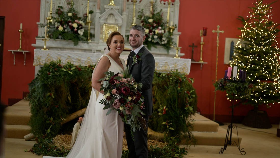  The bride and groom were filmed together at the altar. 