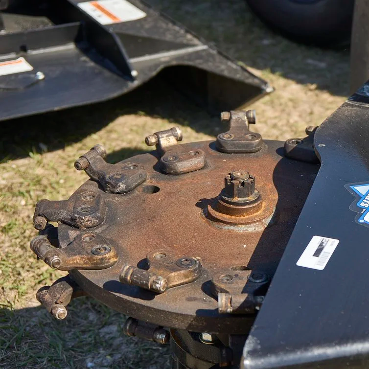 The Latest Techniques in Stump Grinding That Make It Faster and Cleaner