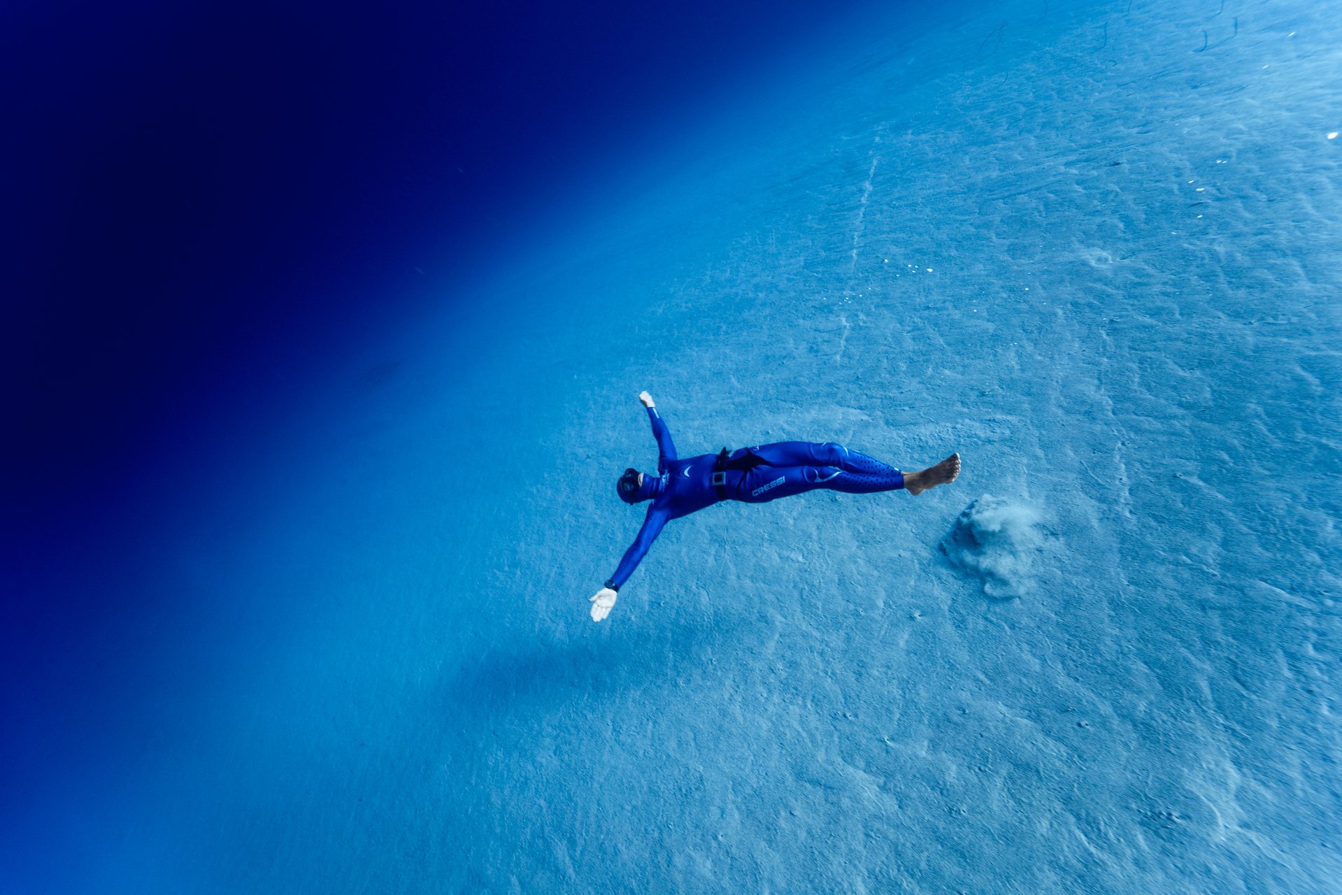 Clear underwater visibility during freediving