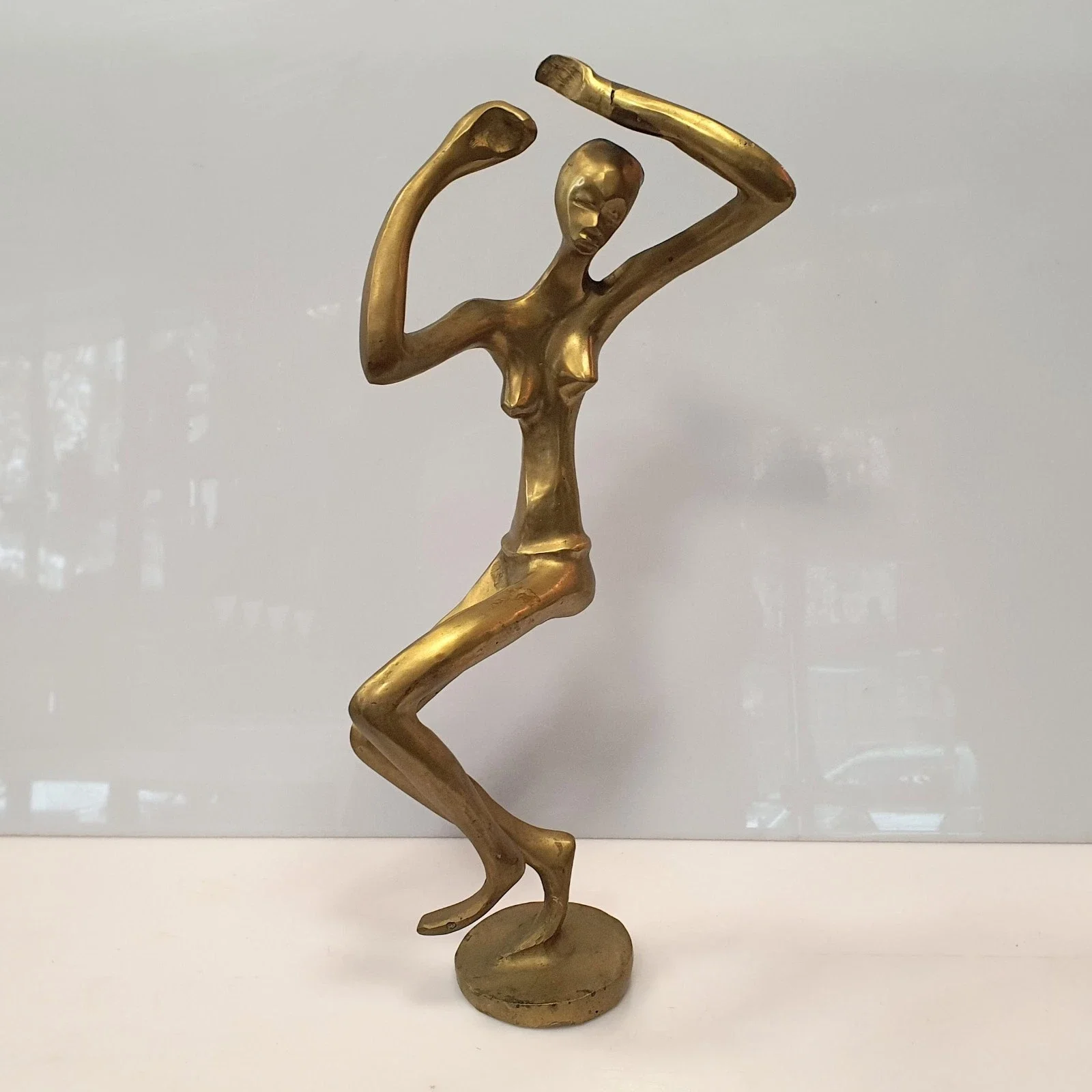 Statuetta donna danzatrice