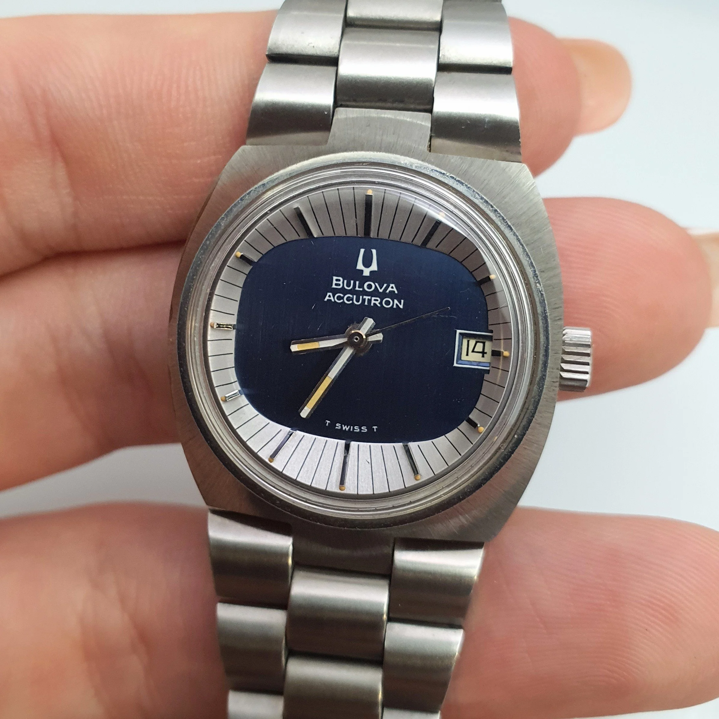 Bulova Accutron Bullseye