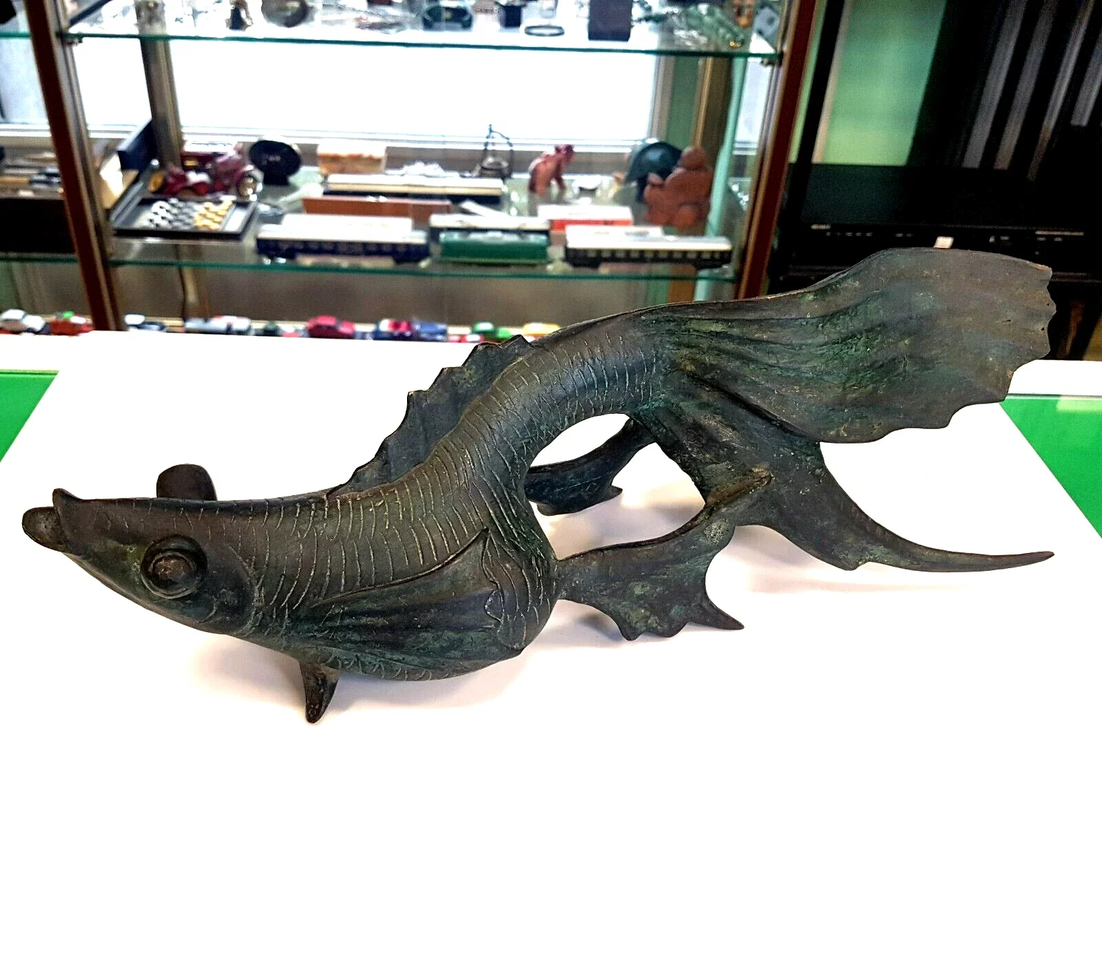 Statua carpa giapponese bronzo