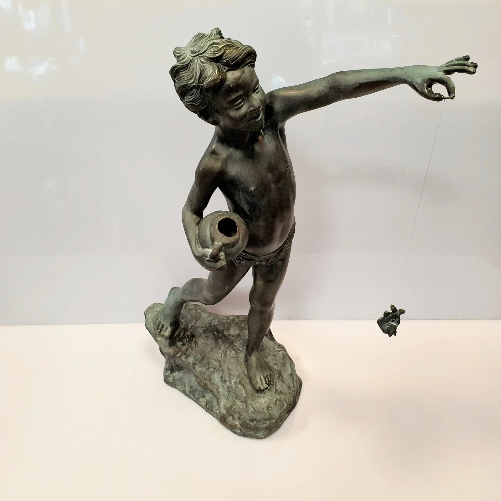 Statua bronzo pescatore bambino