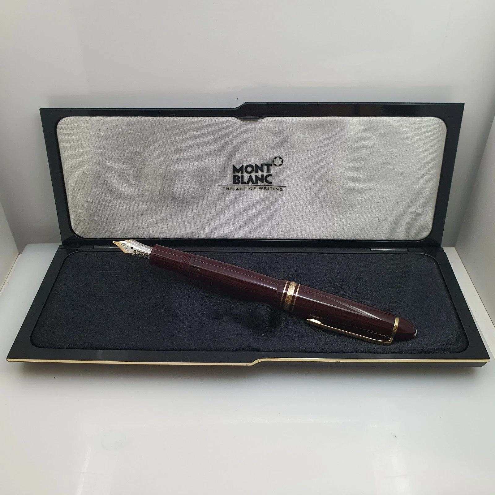 Stilografica Montblanc Meisterstück LeGrand 146