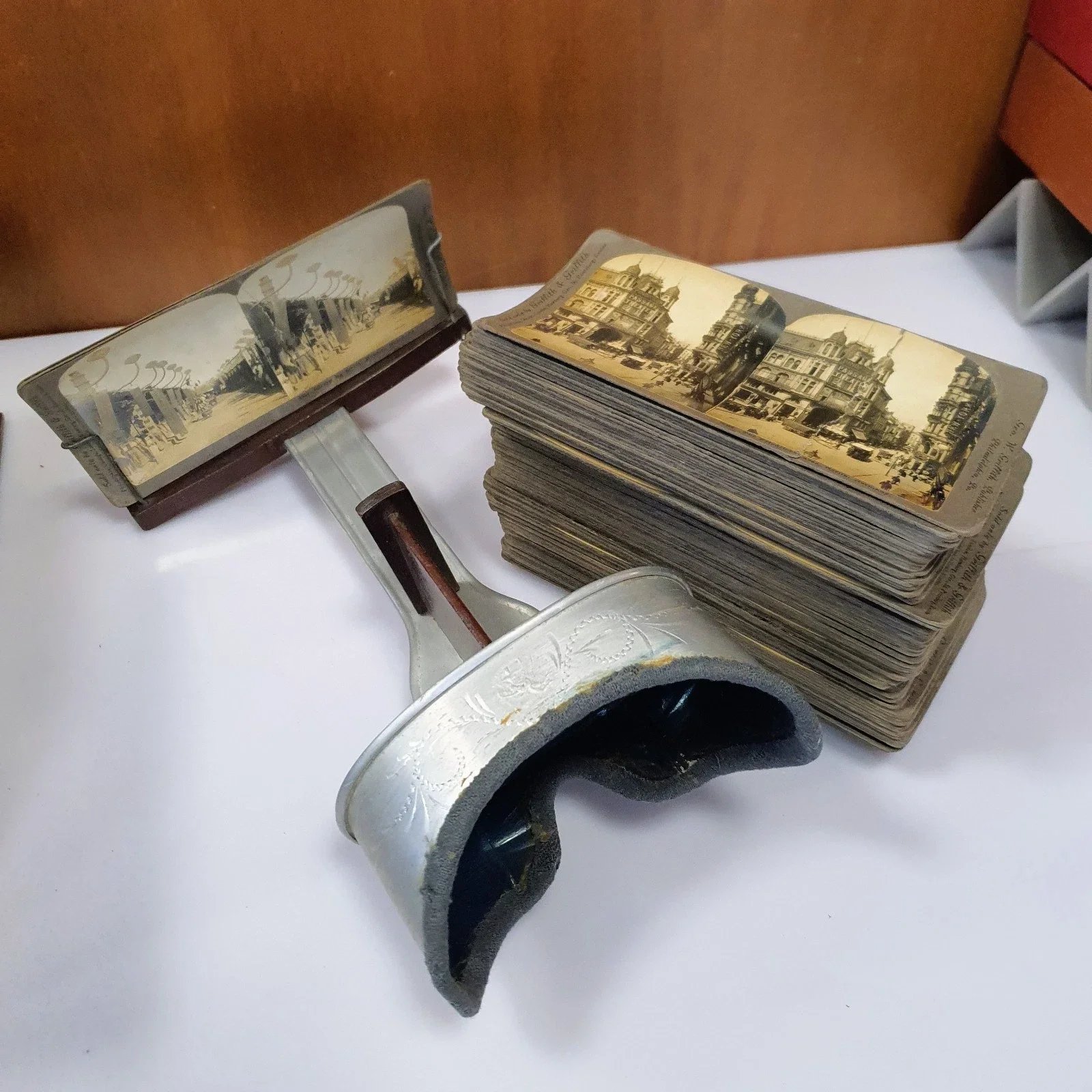 Antico Stereoscopio "Perfecscope" 1900 con 91 diapositive
