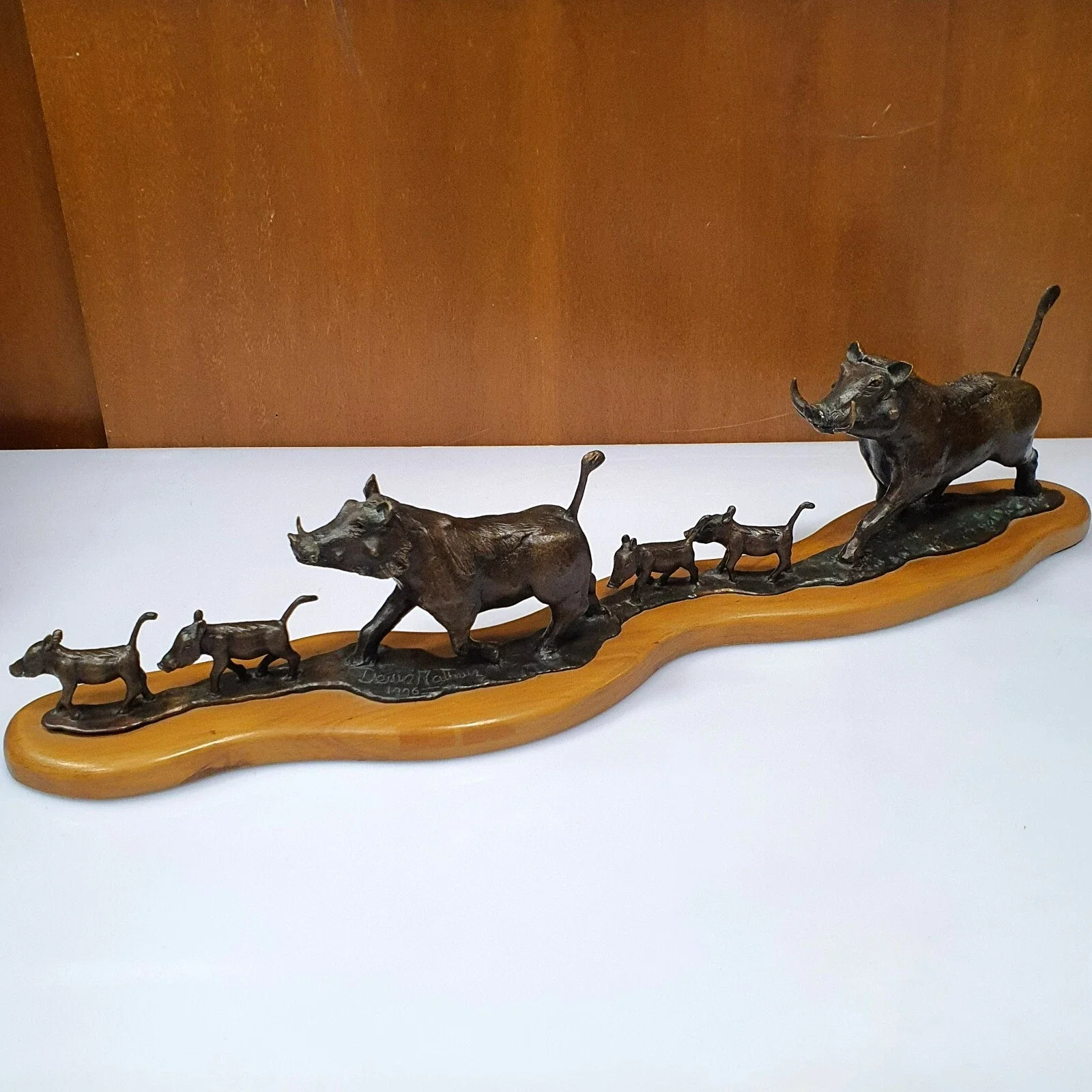 Scultura facoceri in bronzo