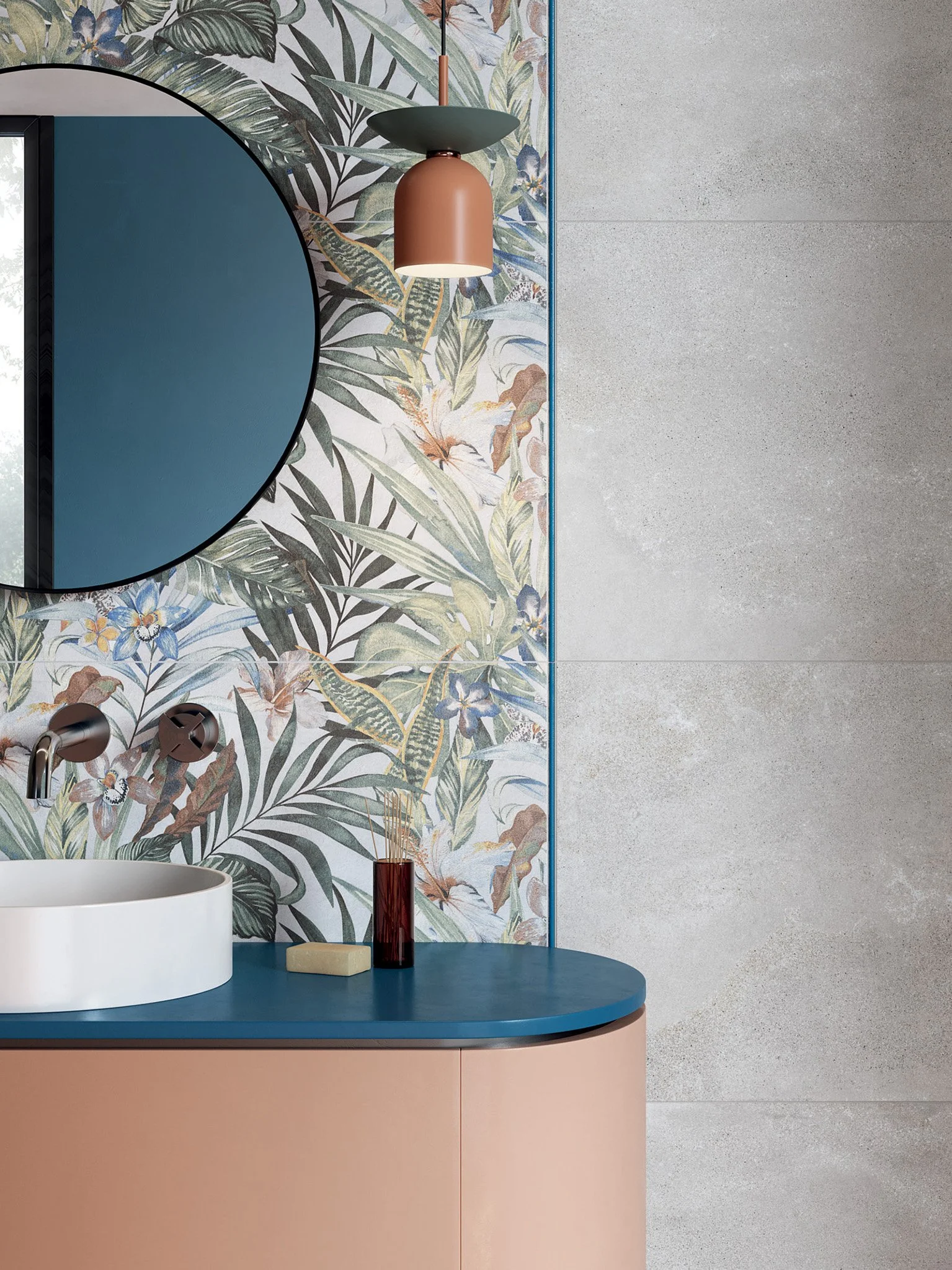 Biddis floral tile