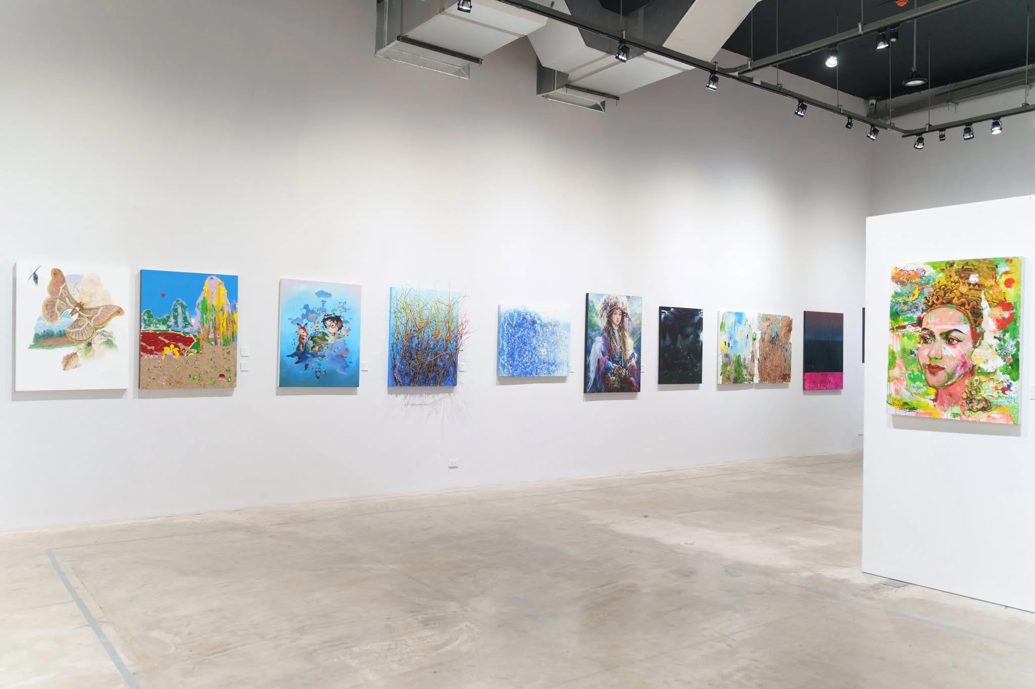 Exhibition view of “CHIANG RAI ART FOR EARTH 2025,” 2025 · ภาพบรรยากาศนิทรรศการ “เชียงราย อาร์ต ฟอร์ เอิร์ธ 2025”