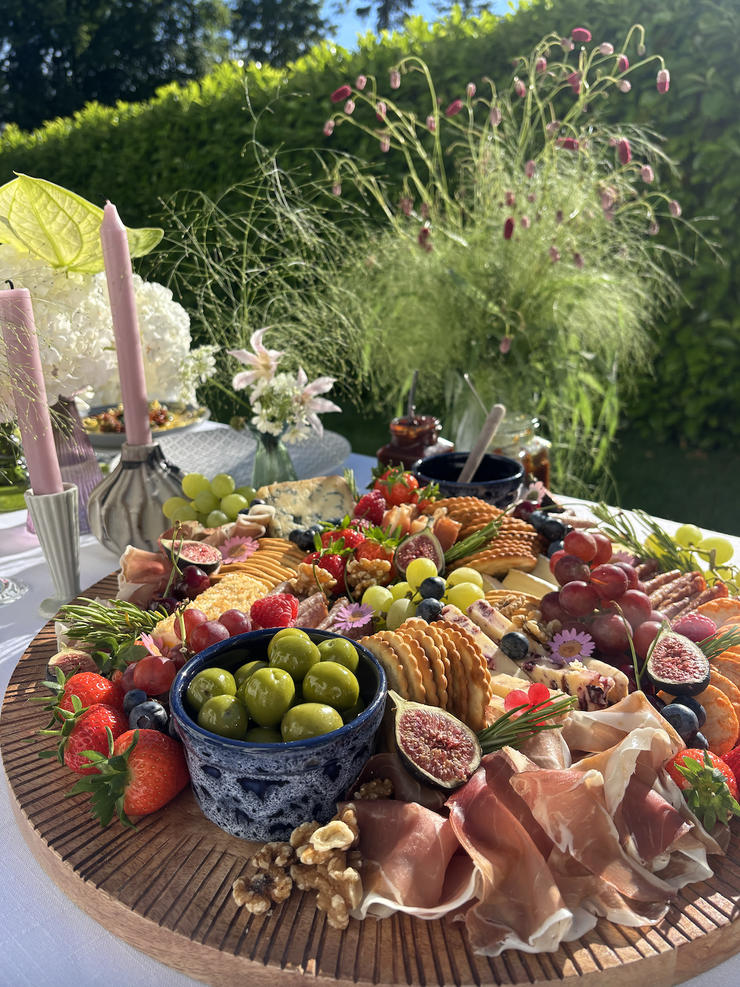 luxury_grazing_board_meats_cheese_artisan