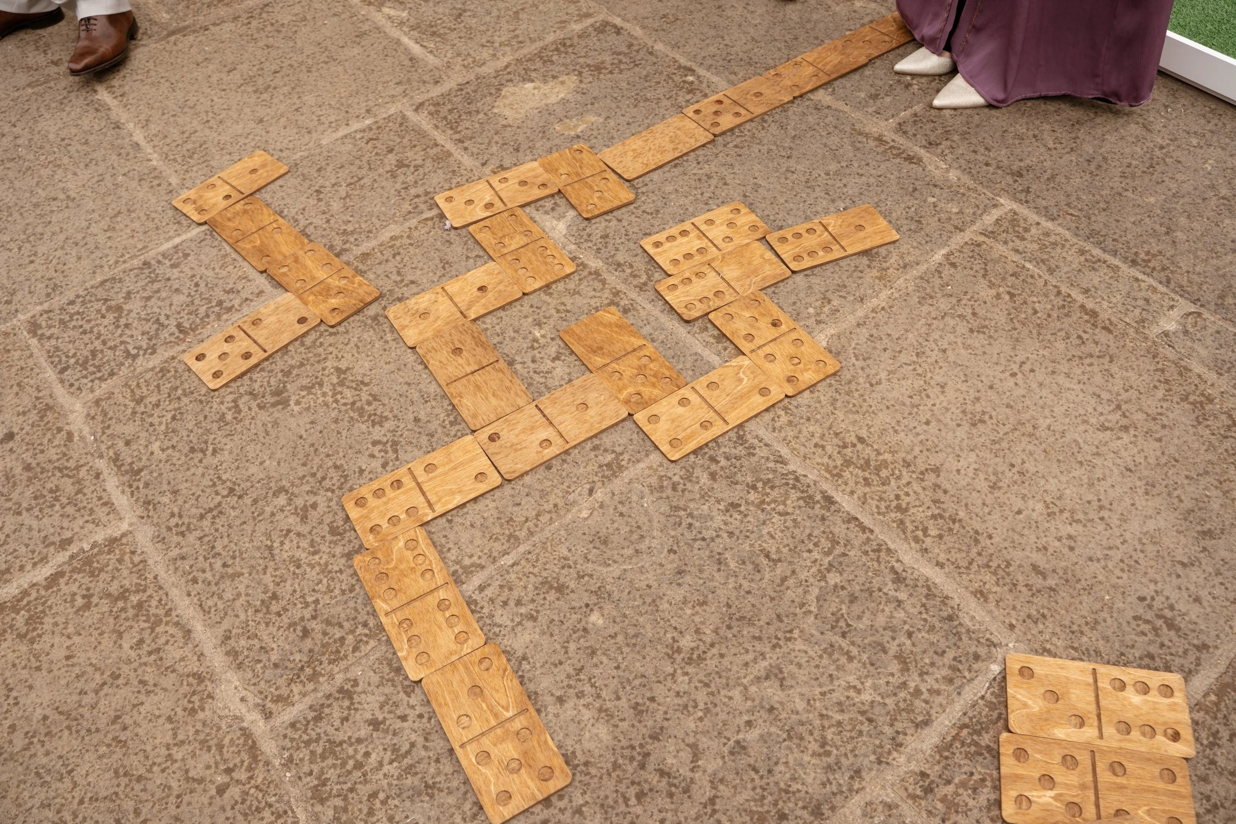 Giant outdoor games and mini golf including Giant Jenga, Giant Connect Four, Cornhole, Ring Toss, Dominoes and Noughts & Crosses for hire across London and Essex.