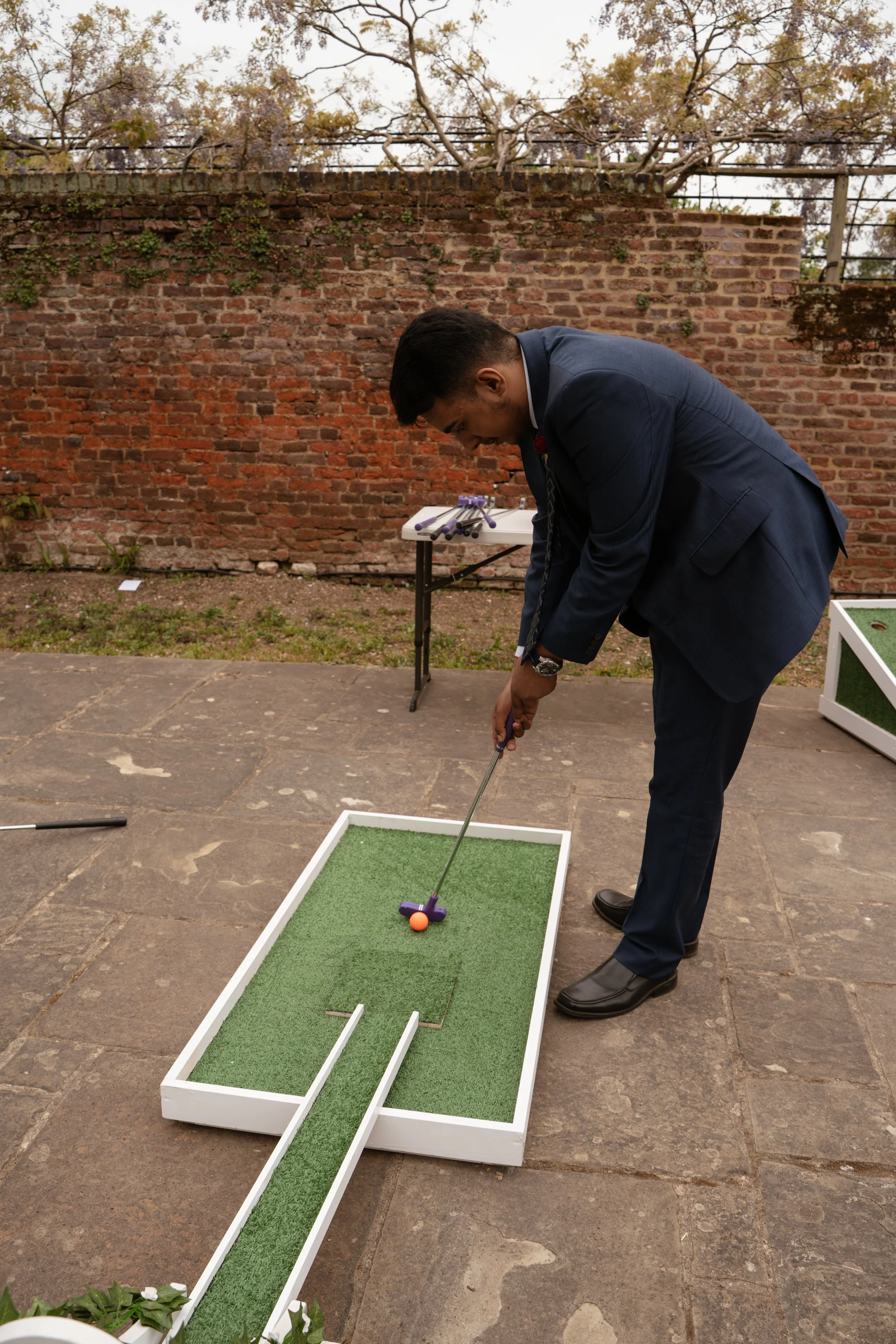 Premium event mini golf garden games for weddings, birthdays, corporate events and family celebrations, available throughout London and Essex.