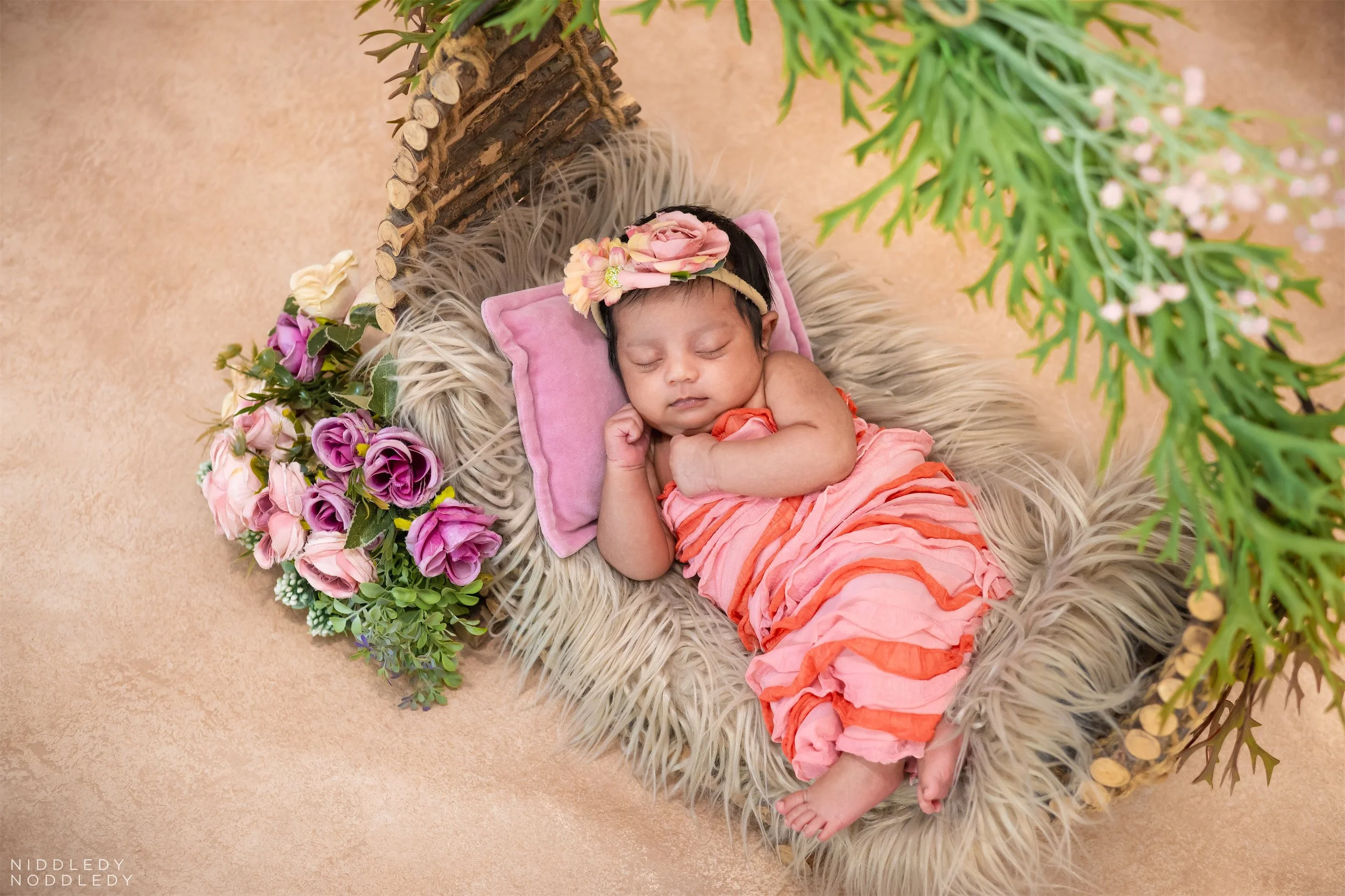 Soumika Newborn Baby Photoshoot ❤ NiddledyNoddledy.com ~ Bumps to Babies Photography, Kolkata - 09.jpg