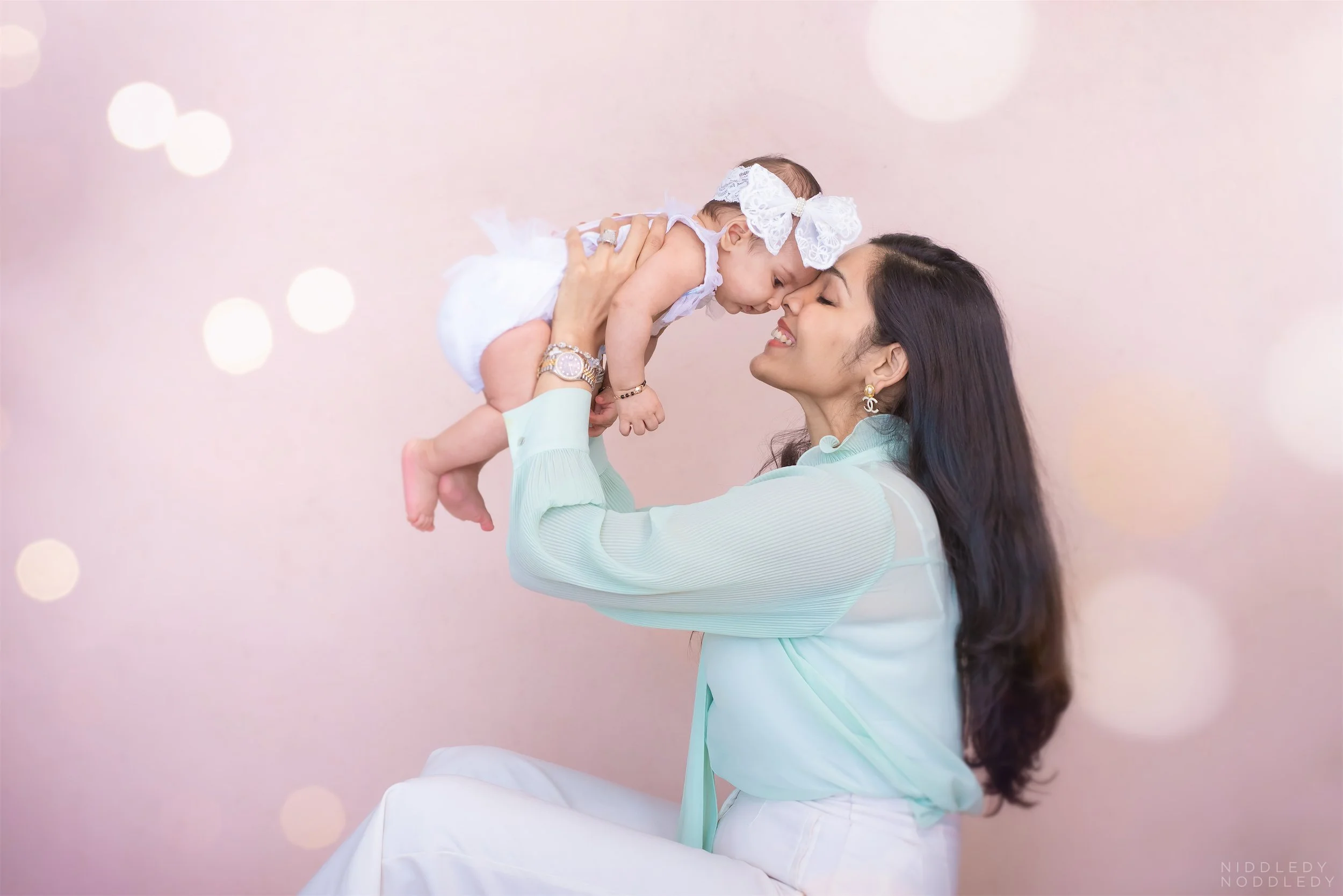 Aavyas+Newborn+Baby+Photoshoot+❤+NiddledyNoddledy.com+~+Bumps+to+Babies+Photography,+Kolkata+-+14.jpg