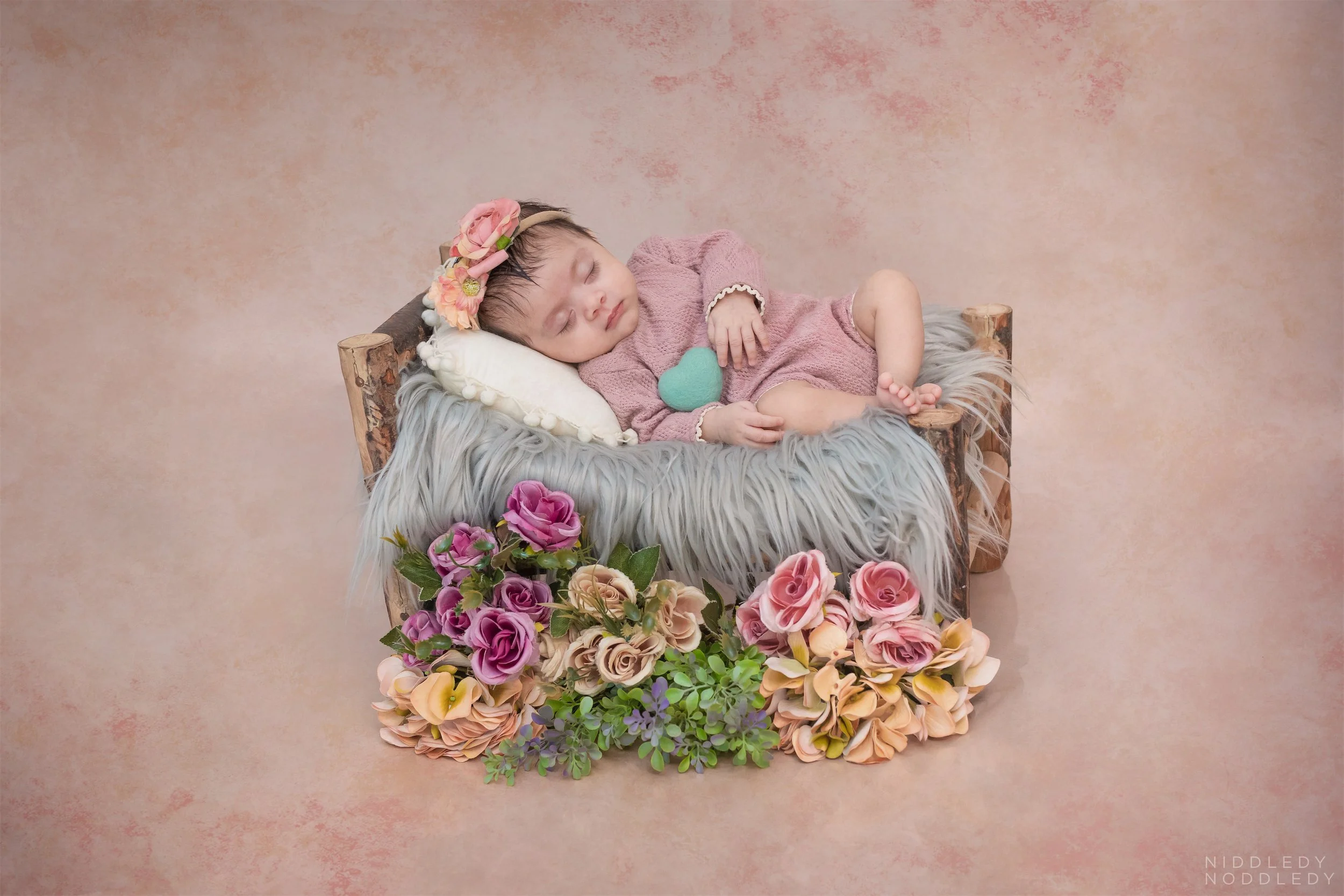 Twesha+Newborn+Baby+Photoshoot+❤+NiddledyNoddledy.com+~+Bumps+to+Babies+Photography,+Kolkata+-+06.jpg