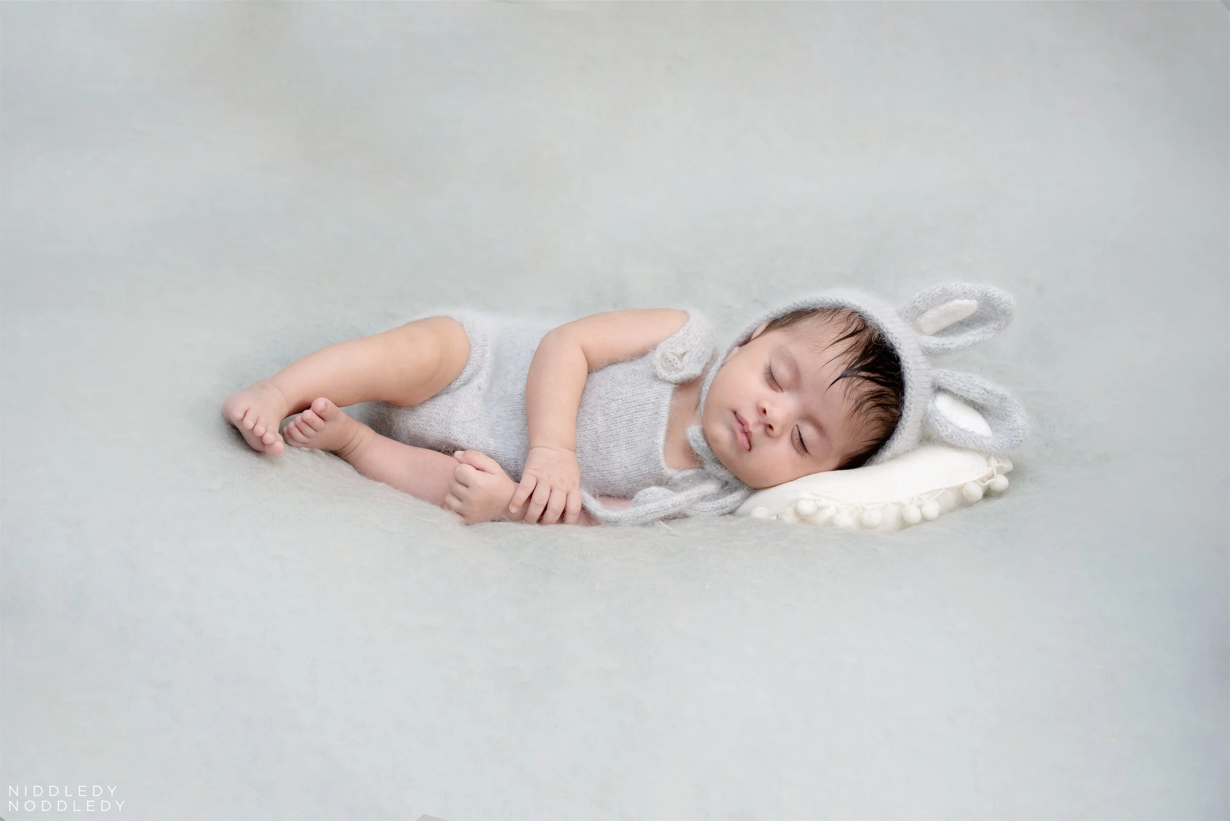 Twesha+Newborn+Baby+Photoshoot+❤+NiddledyNoddledy.com+~+Bumps+to+Babies+Photography,+Kolkata+-+11.jpg