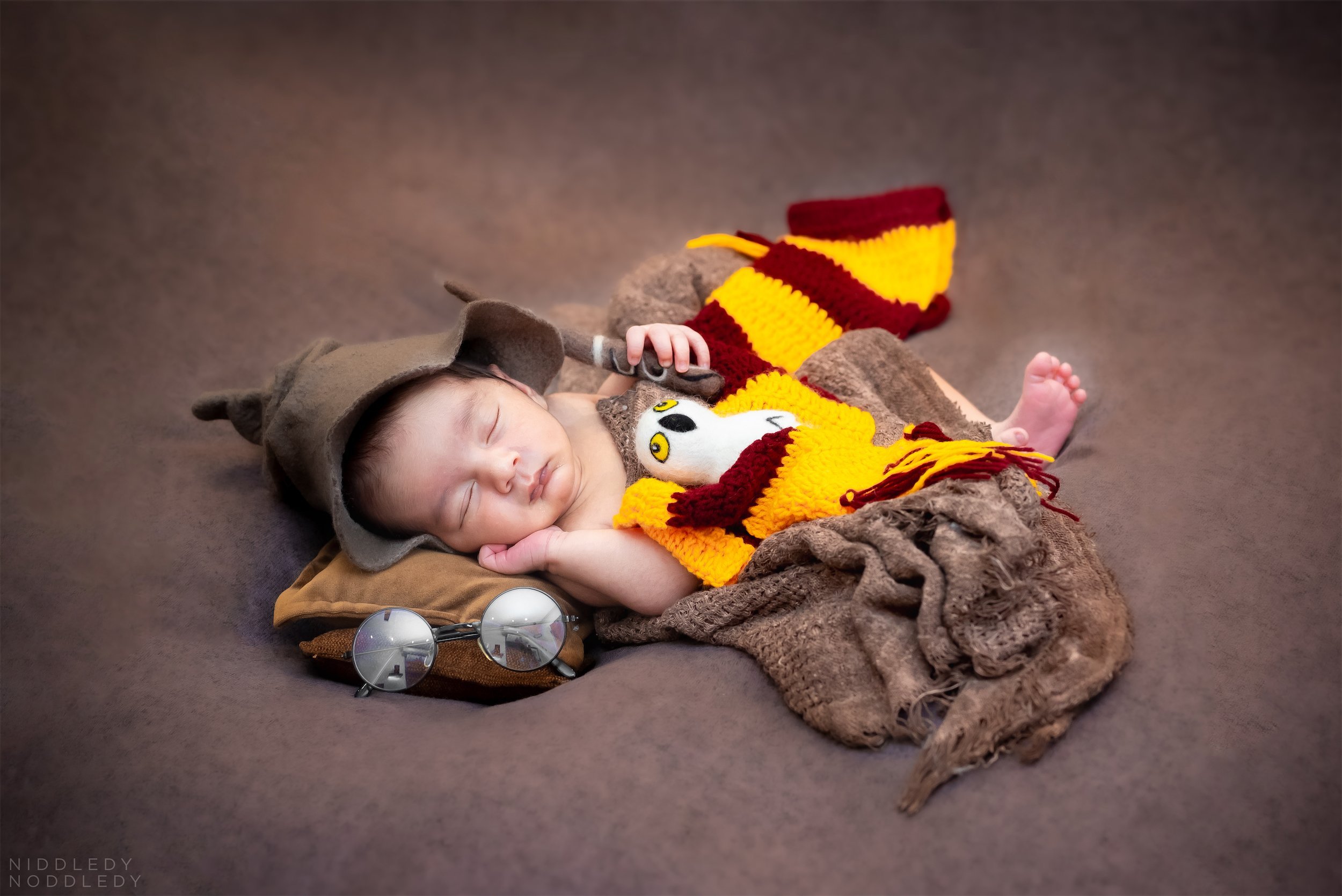 Vayu+Newborn+Baby+Photoshoot+❤+NiddledyNoddledy.com+~+Bumps+to+Babies+Photography,+Kolkata+-+08.jpg