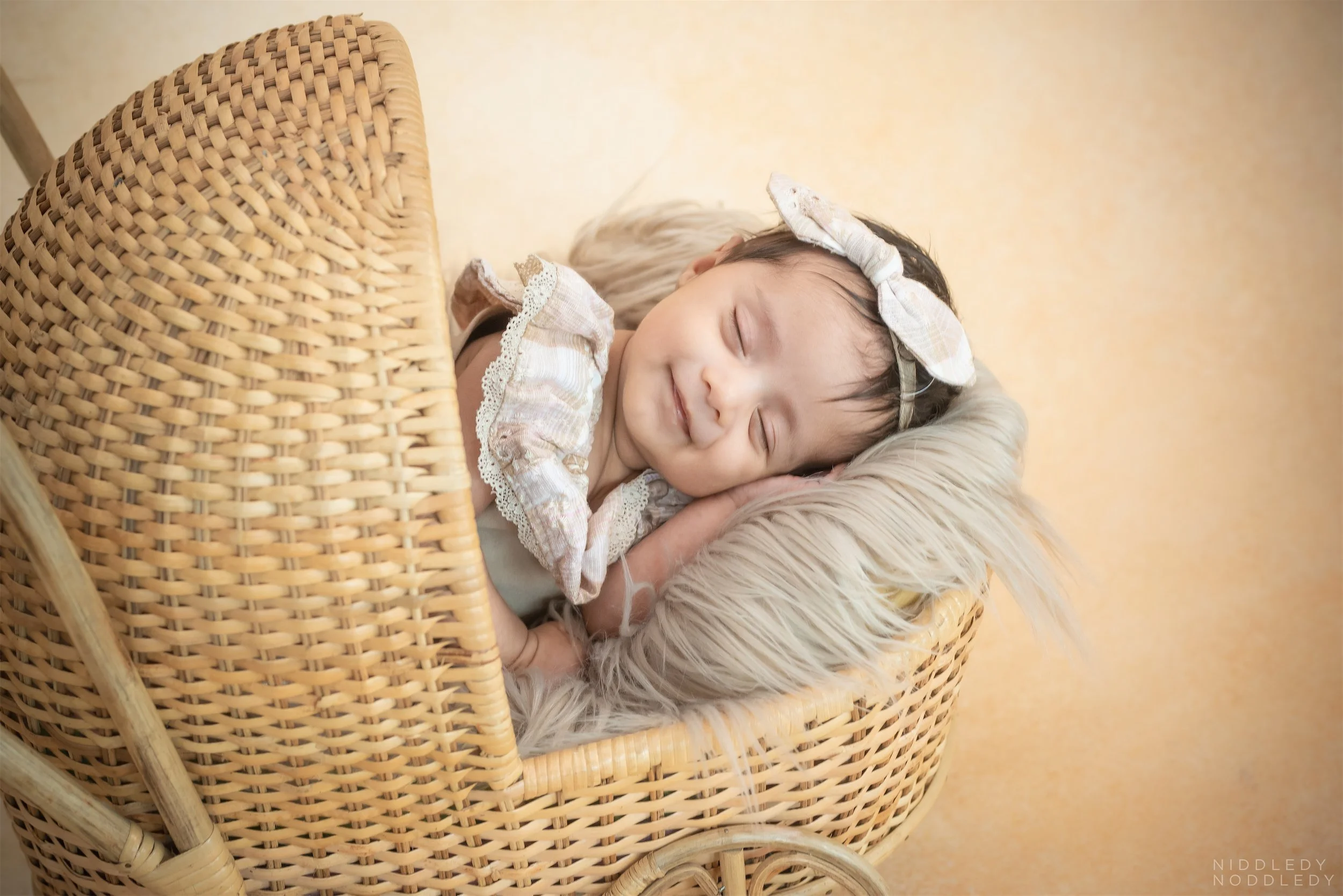 Anaya+Newborn+Baby+Photoshoot+❤+NiddledyNoddledy.com+~+Bumps+to+Babies+Photography,+Kolkata+-+14.jpg