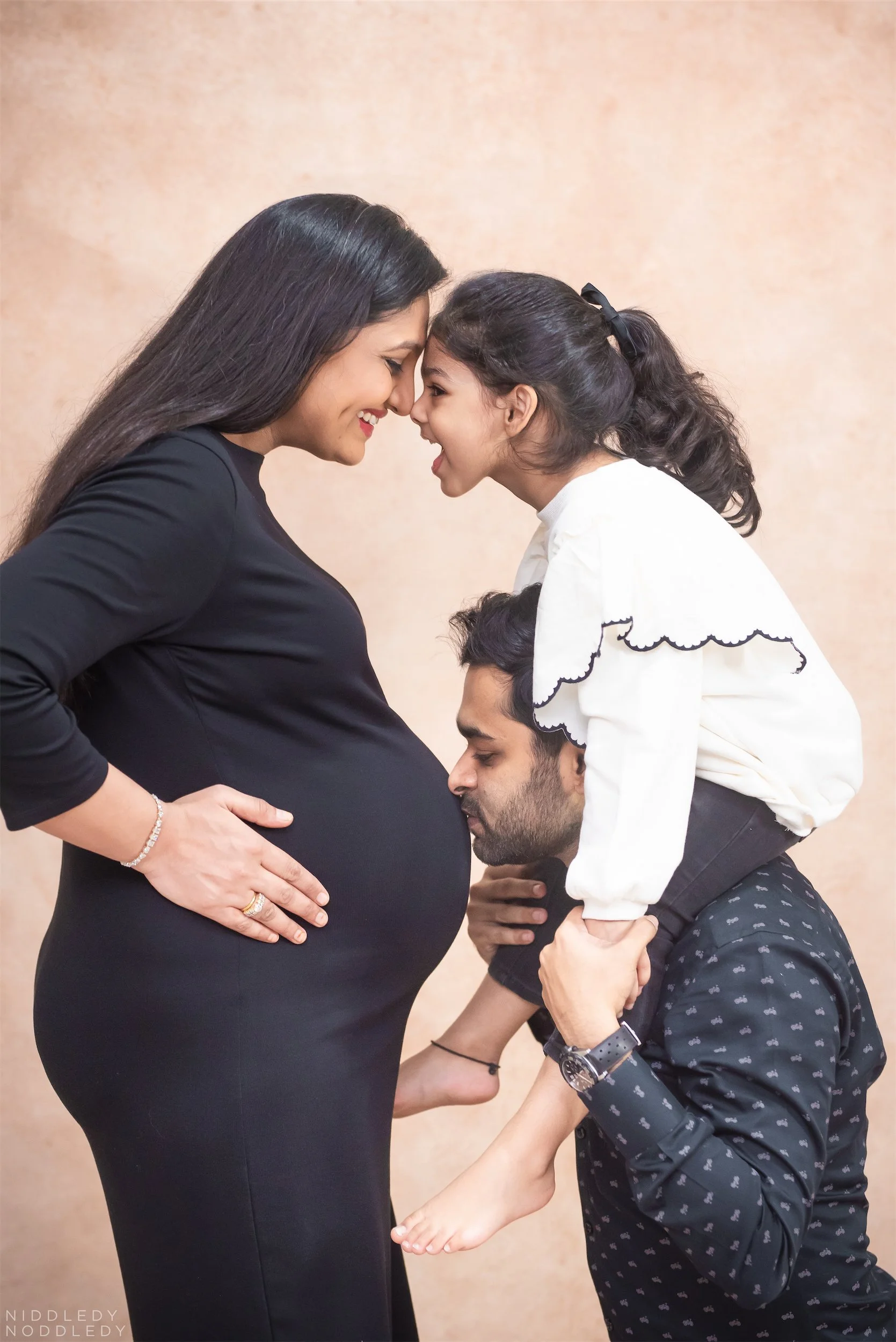 Ankita Maternity Photoshoot ❤ NiddledyNoddledy.com ~ Bumps to Babies Photography, Kolkata - 09 .jpg