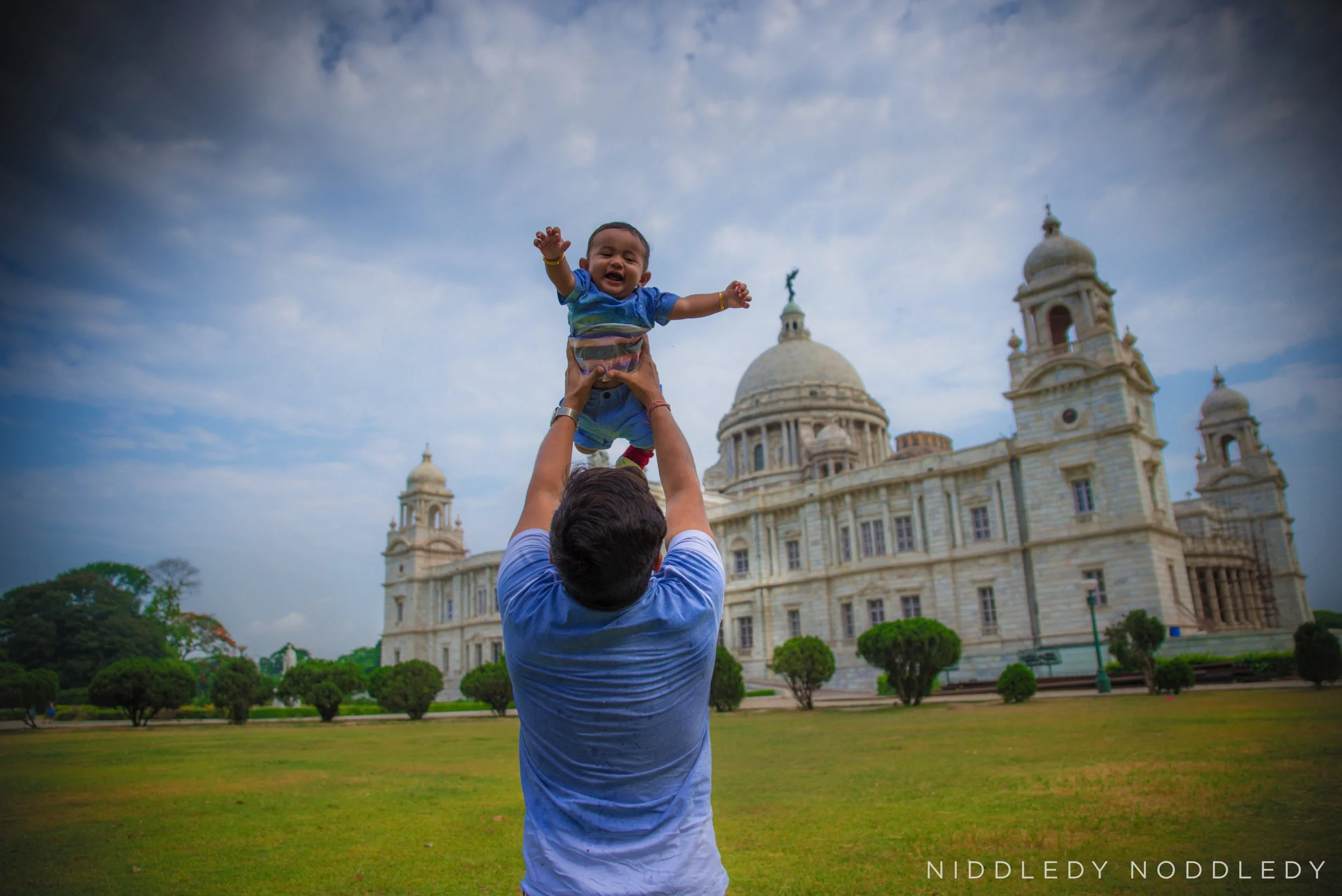 Baby Photography: Just Like Victoria Memorial, Only Cuter