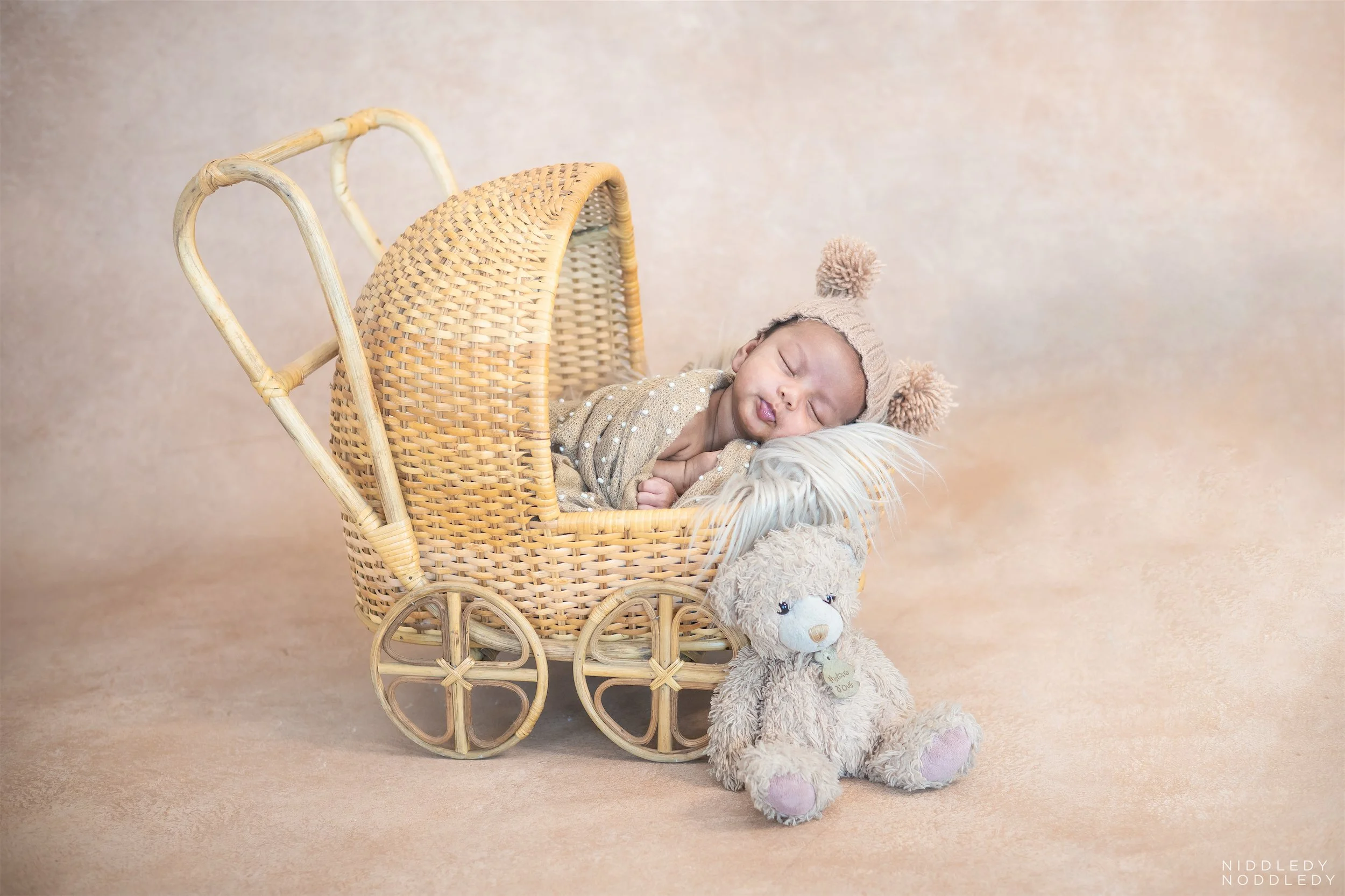 Smayaan Newborn Baby Photoshoot ❤ NiddledyNoddledy.com ~ Bumps to Babies Photography, Kolkata - 11.jpg