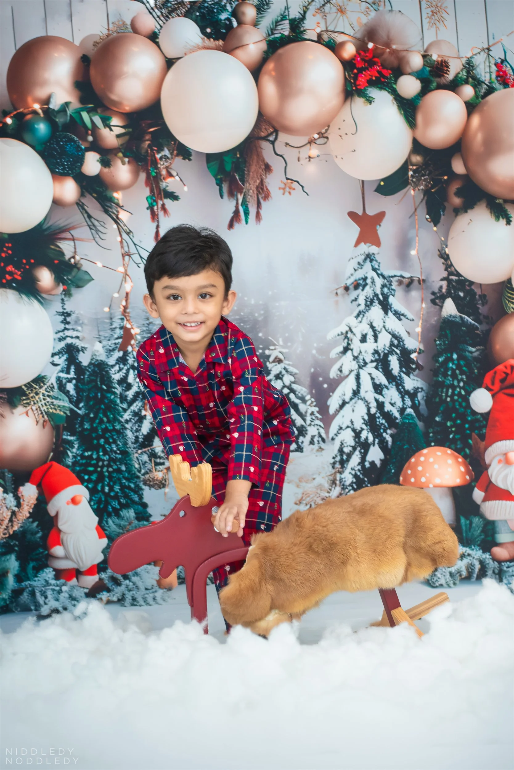 Adhyansh Christmas Baby Photoshoot ❤ NiddledyNoddledy.com ~ Bumps to Babies Photography, Kolkata - 08 .jpg