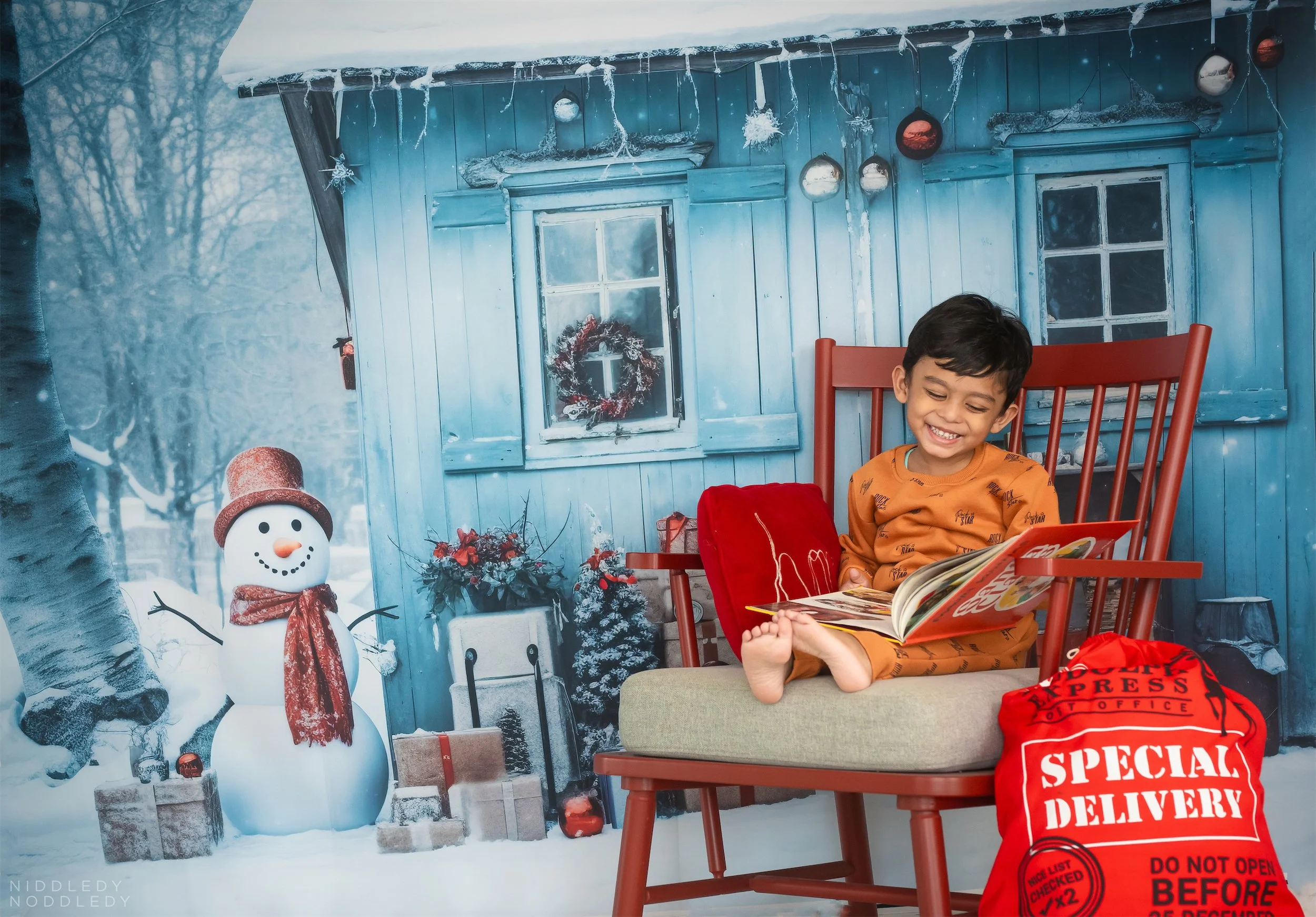 Adhyansh Christmas Baby Photoshoot ❤ NiddledyNoddledy.com ~ Bumps to Babies Photography, Kolkata - 12 .jpg