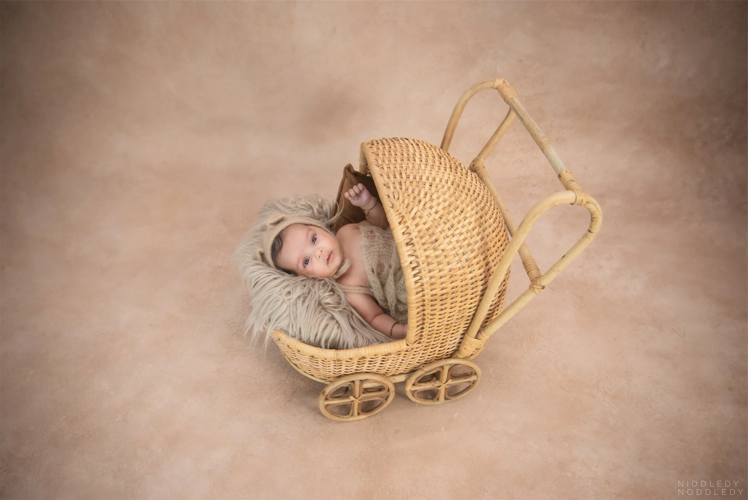 Kaira Newborn Baby Photoshoot ❤ NiddledyNoddledy.com ~ Bumps to Babies Photography, Kolkata - 03.jpg