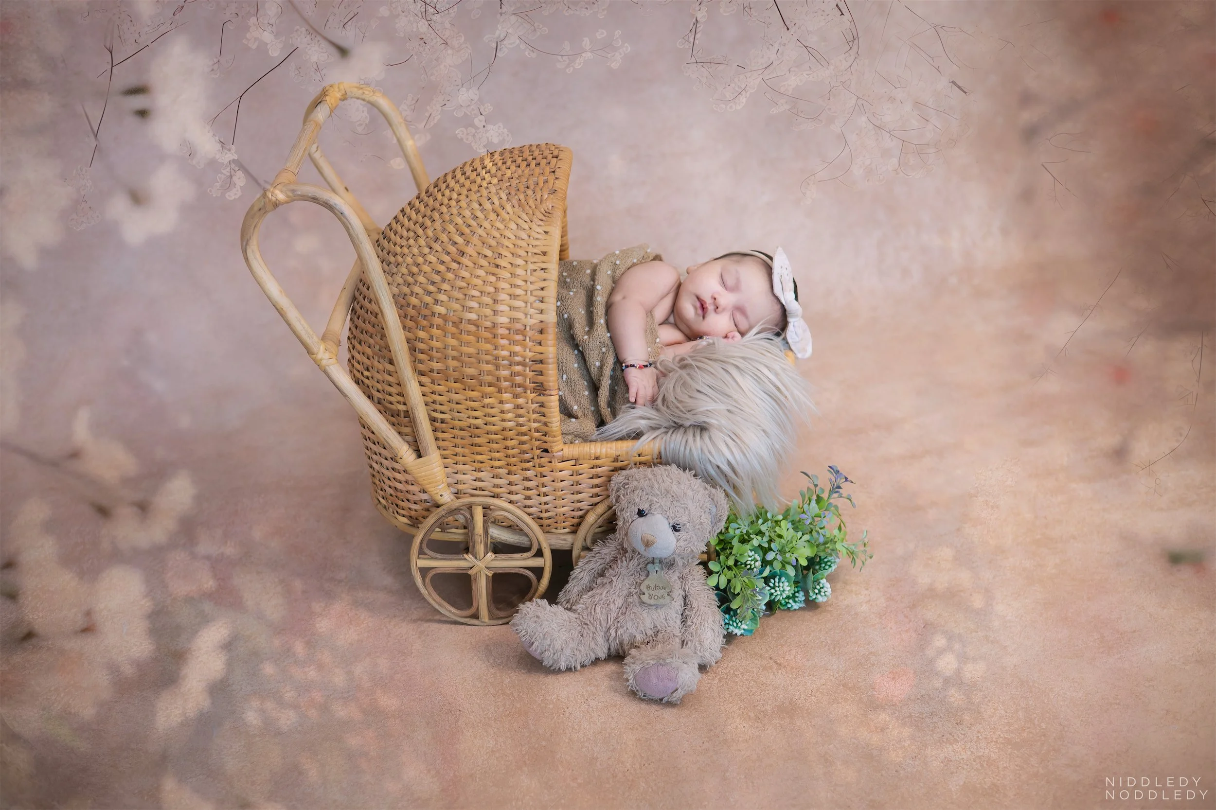 Varnika Newborn Baby Photoshoot ❤ NiddledyNoddledy.com ~ Bumps to Babies Photographer, Kolkata - 04.jpg