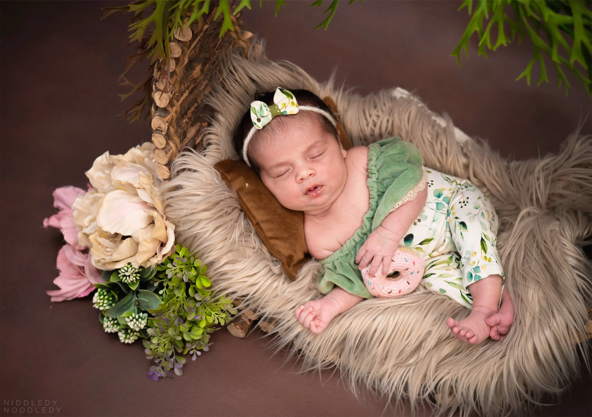 Sarvika Newborn Baby Photoshoot ❤ NiddledyNoddledy.com ~ Bumps to Babies Photographer, Kolkata - 03.jpg