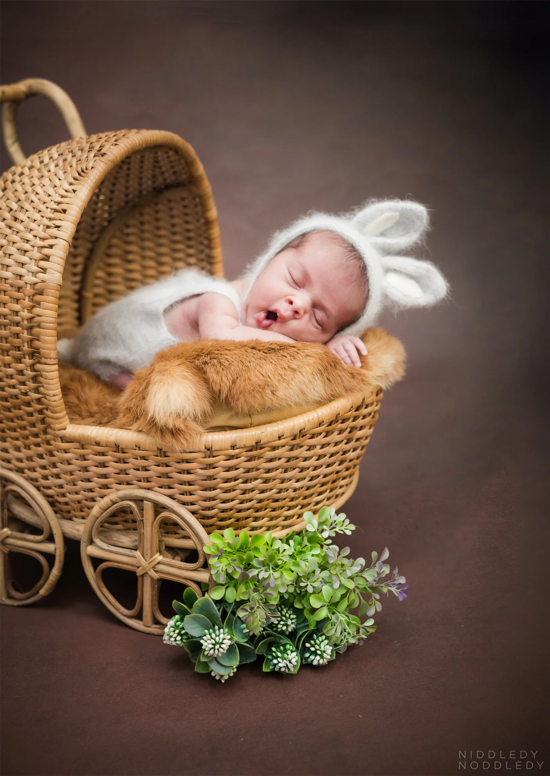 Sarvika Newborn Baby Photoshoot ❤ NiddledyNoddledy.com ~ Bumps to Babies Photographer, Kolkata - 05.jpg