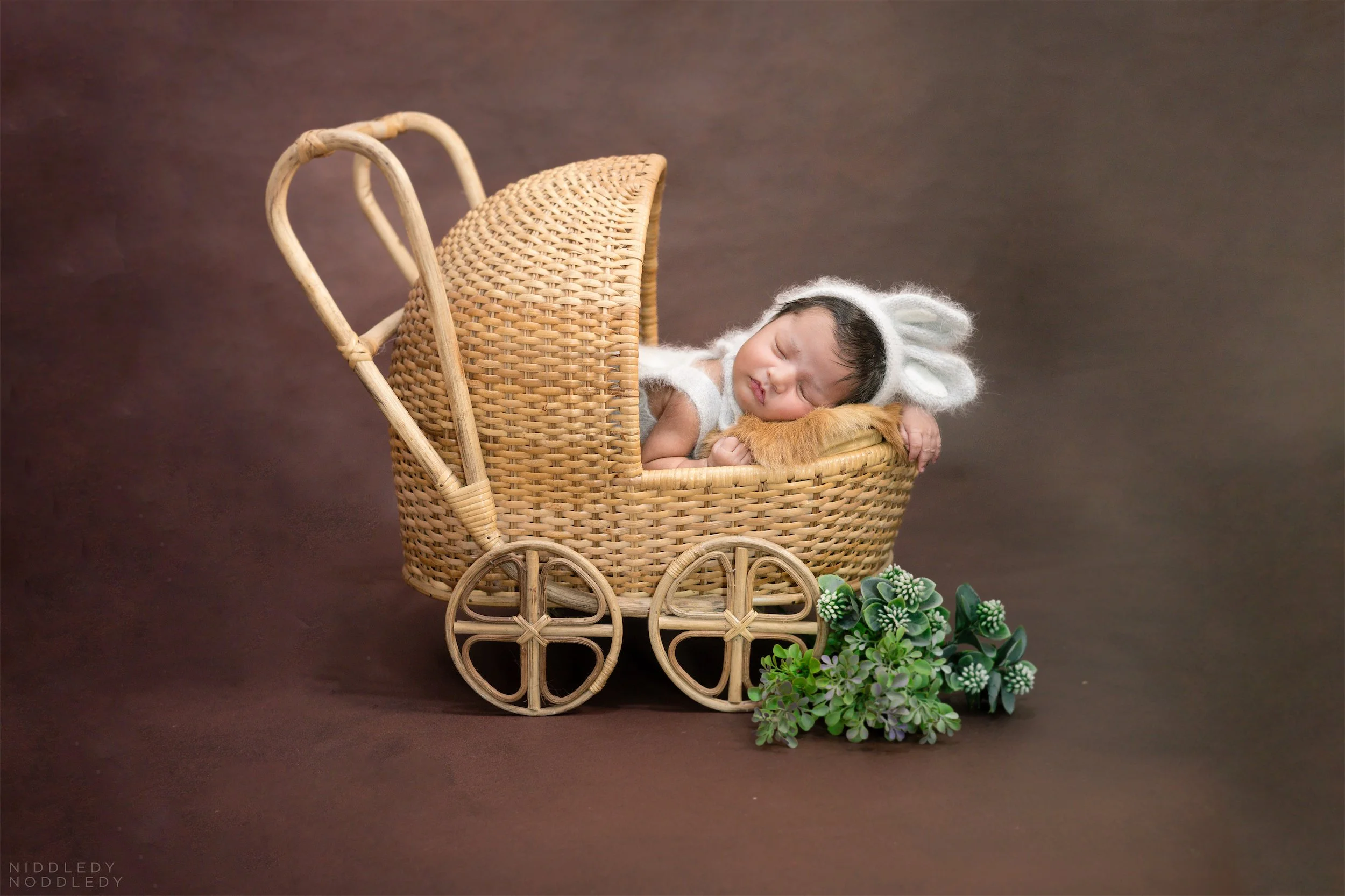 Mihika Newborn Baby Photoshoot ❤ NiddledyNoddledy.com ~ Bumps to Babies Photography, Kolkata - 15.jpg