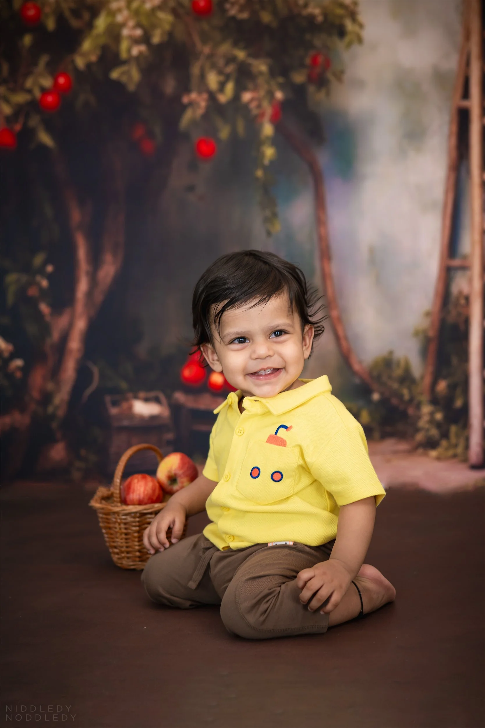 Rishit Baby Cakesmash Photoshoot ❤ NiddledyNoddledy.com ~ Bumps to Babies Photography, Kolkata - 12.jpg