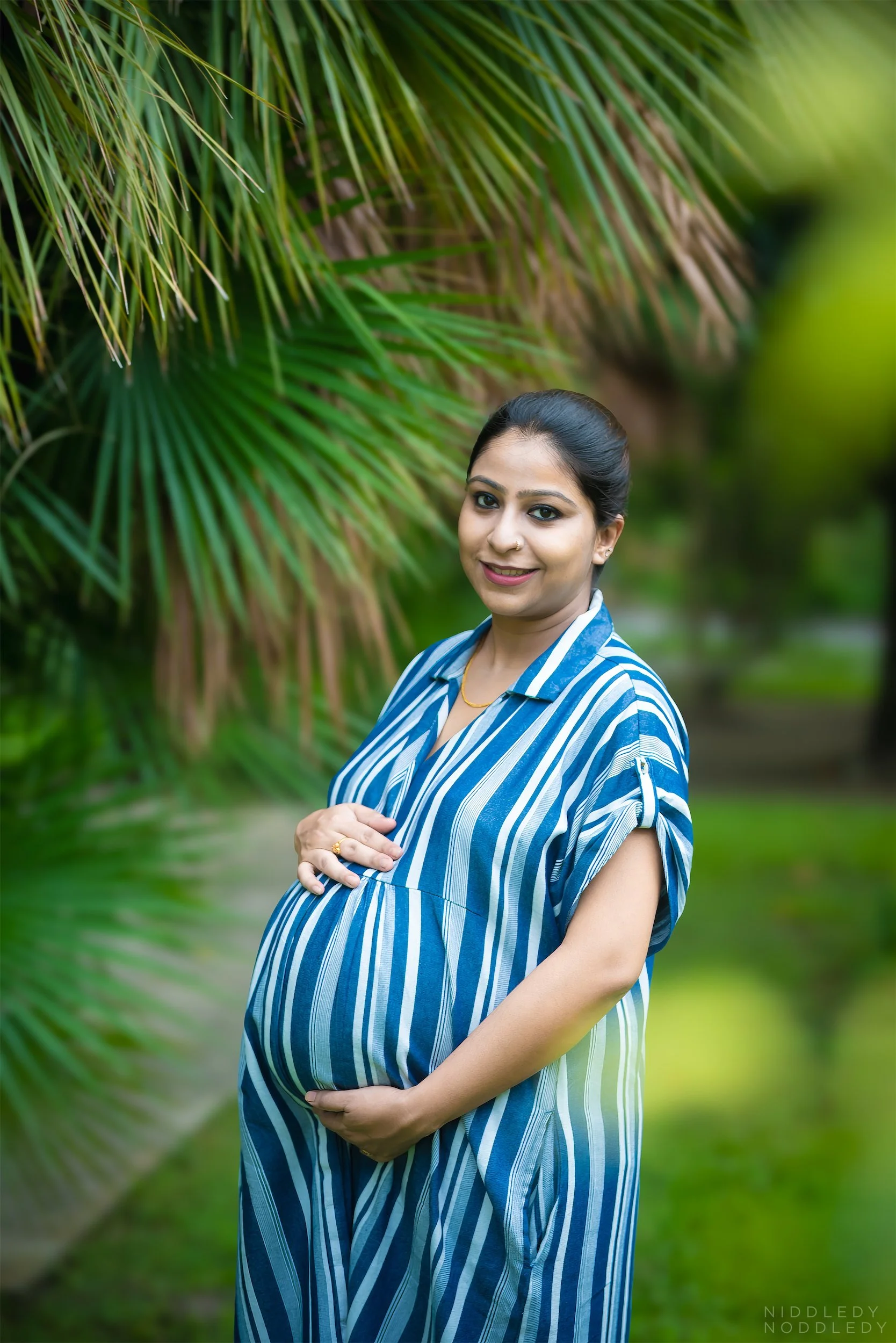 Sreeya Maternity Photoshoot ❤ NiddledyNoddledy.com ~ Bumps to Babies Photography, Kolkata - 01.jpg