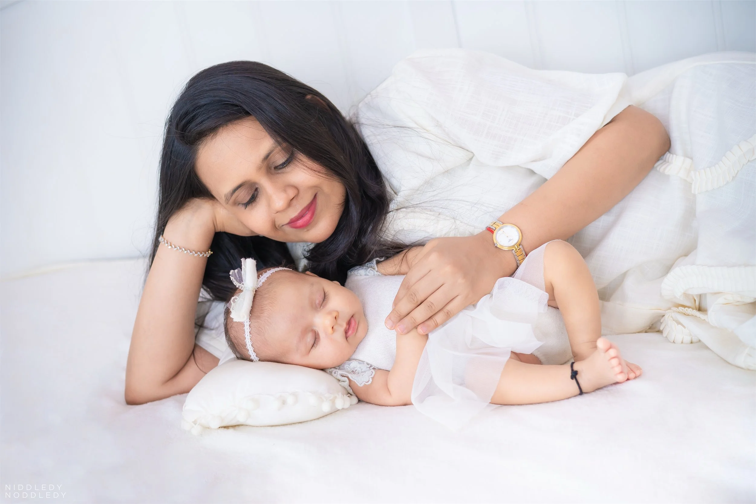 Aishani Newborn Baby Photoshoot ❤ NiddledyNoddledy.com ~ Bumps to Babies Photography, Kolkata - 07.jpg