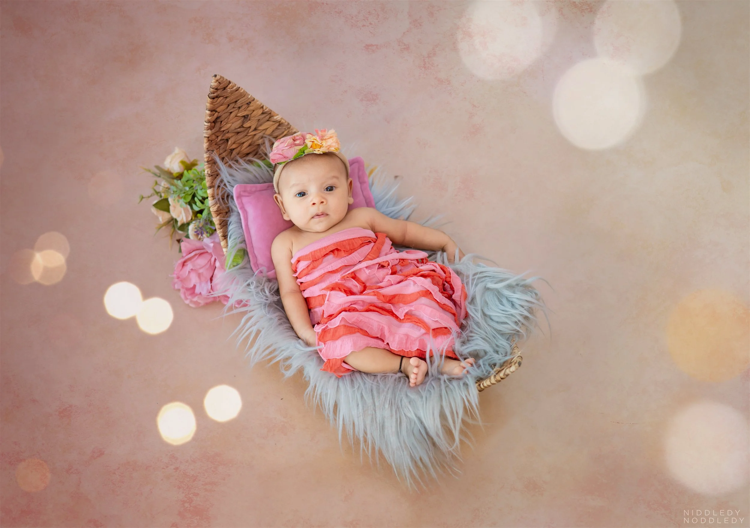 Aishani Newborn Baby Photoshoot ❤ NiddledyNoddledy.com ~ Bumps to Babies Photography, Kolkata - 04.jpg