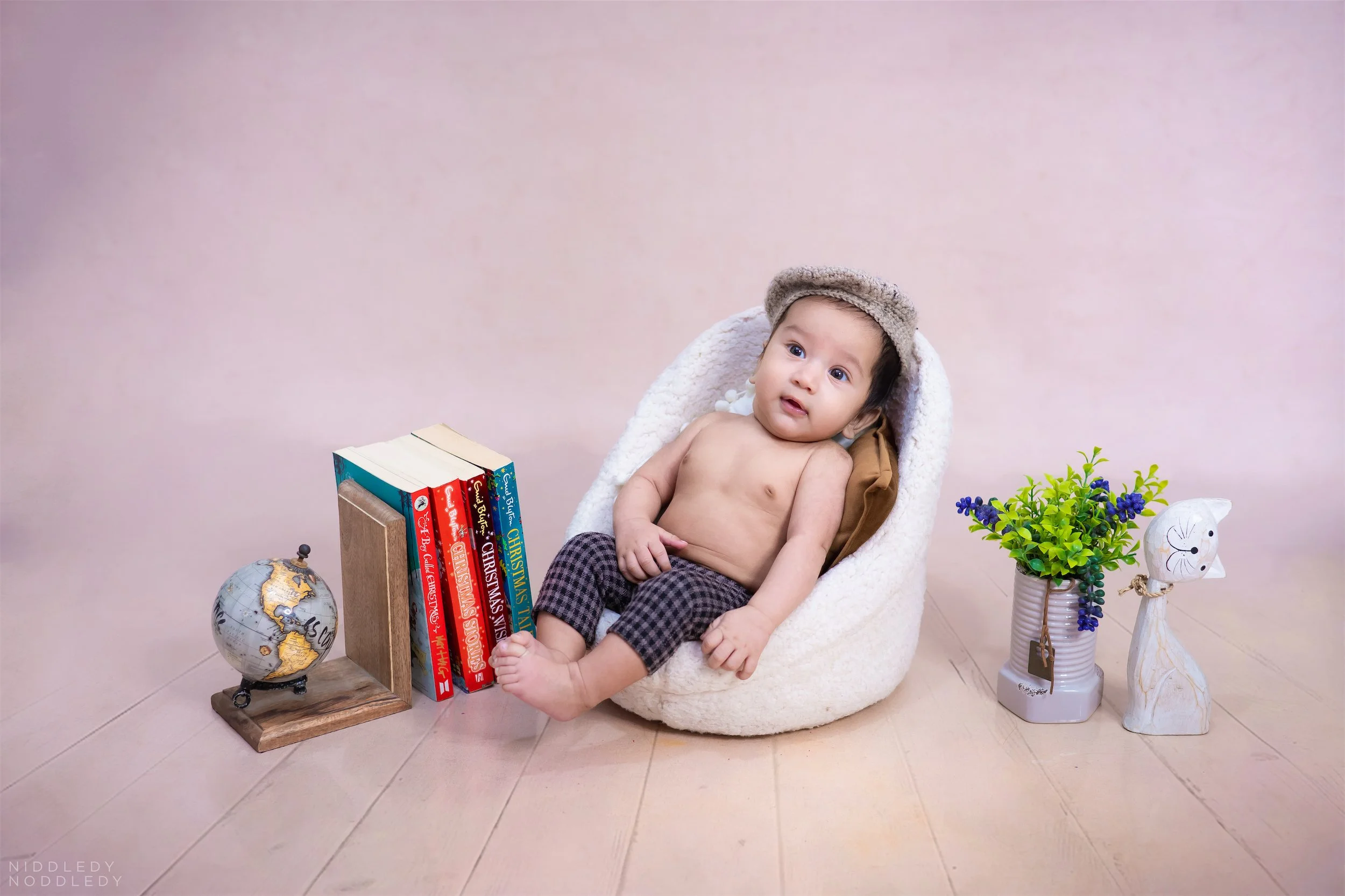 Agastya Newborn Photoshoot ❤ NiddledyNoddledy.com ~ Bumps to Babies Photography, Kolkata - 08.jpg