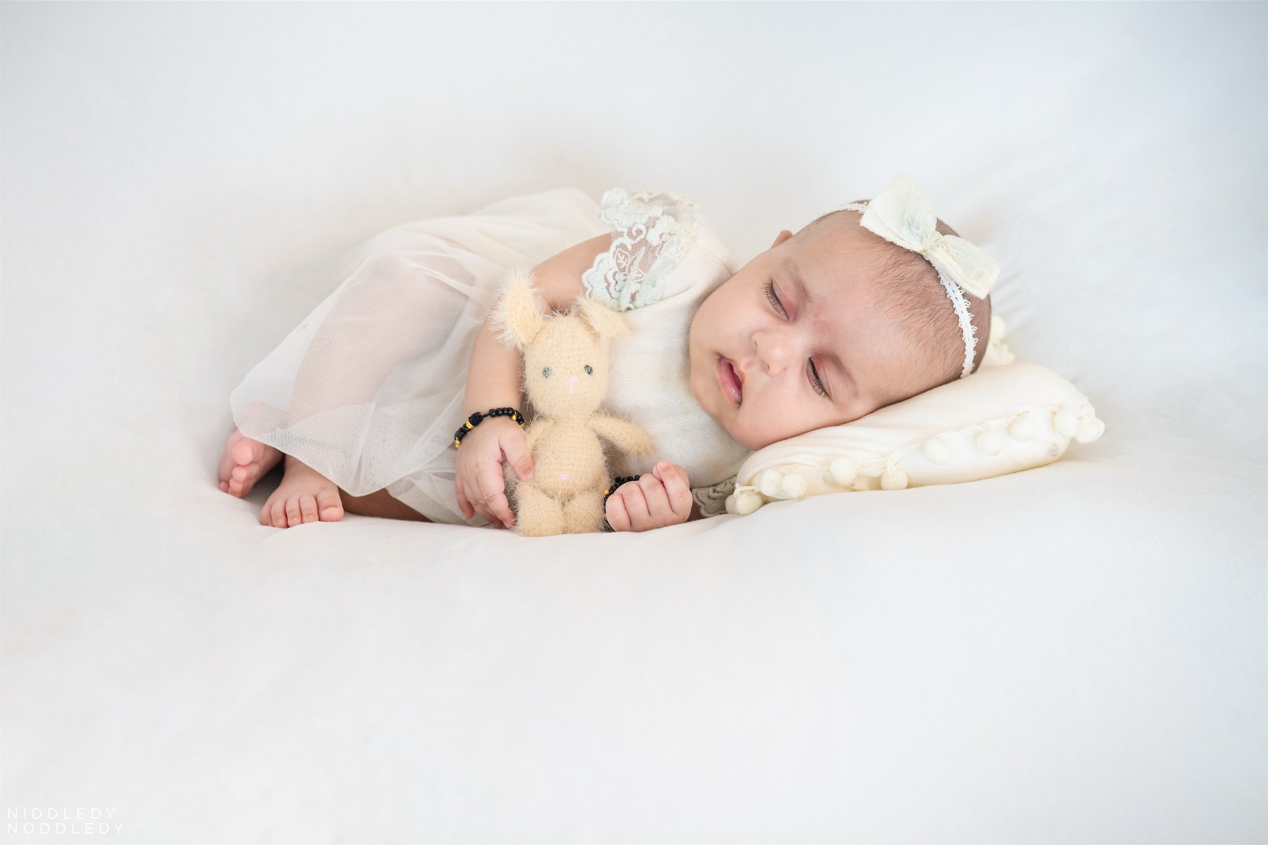 Aarika Newborn Baby Photoshoot ❤ NiddledyNoddledy.com ~ Bumps to Babies Photography, Kolkata - 09.jpg