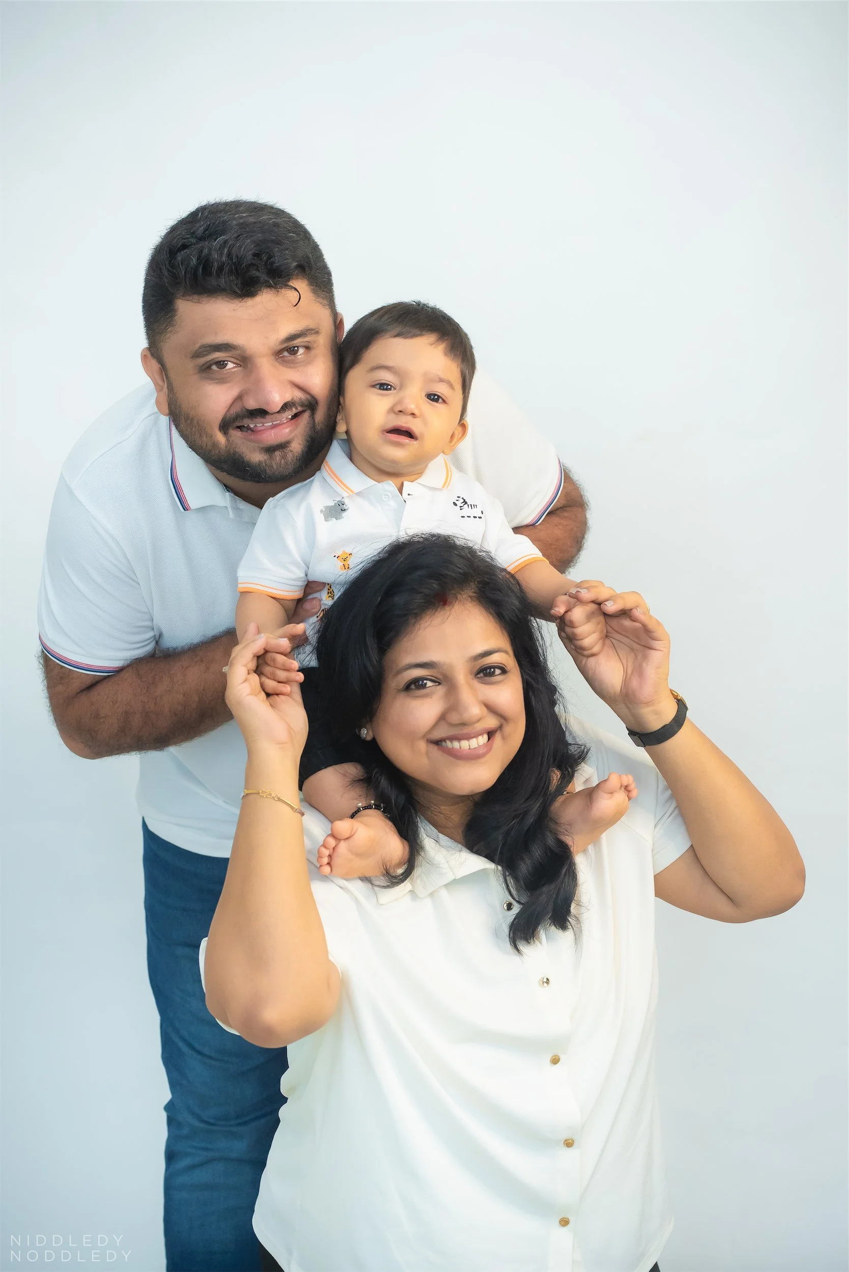 Aarush Baby Cakesmash Photoshoot ❤ NiddledyNoddledy.com ~ Bumps to Babies Photography, Kolkata - 01.jpg