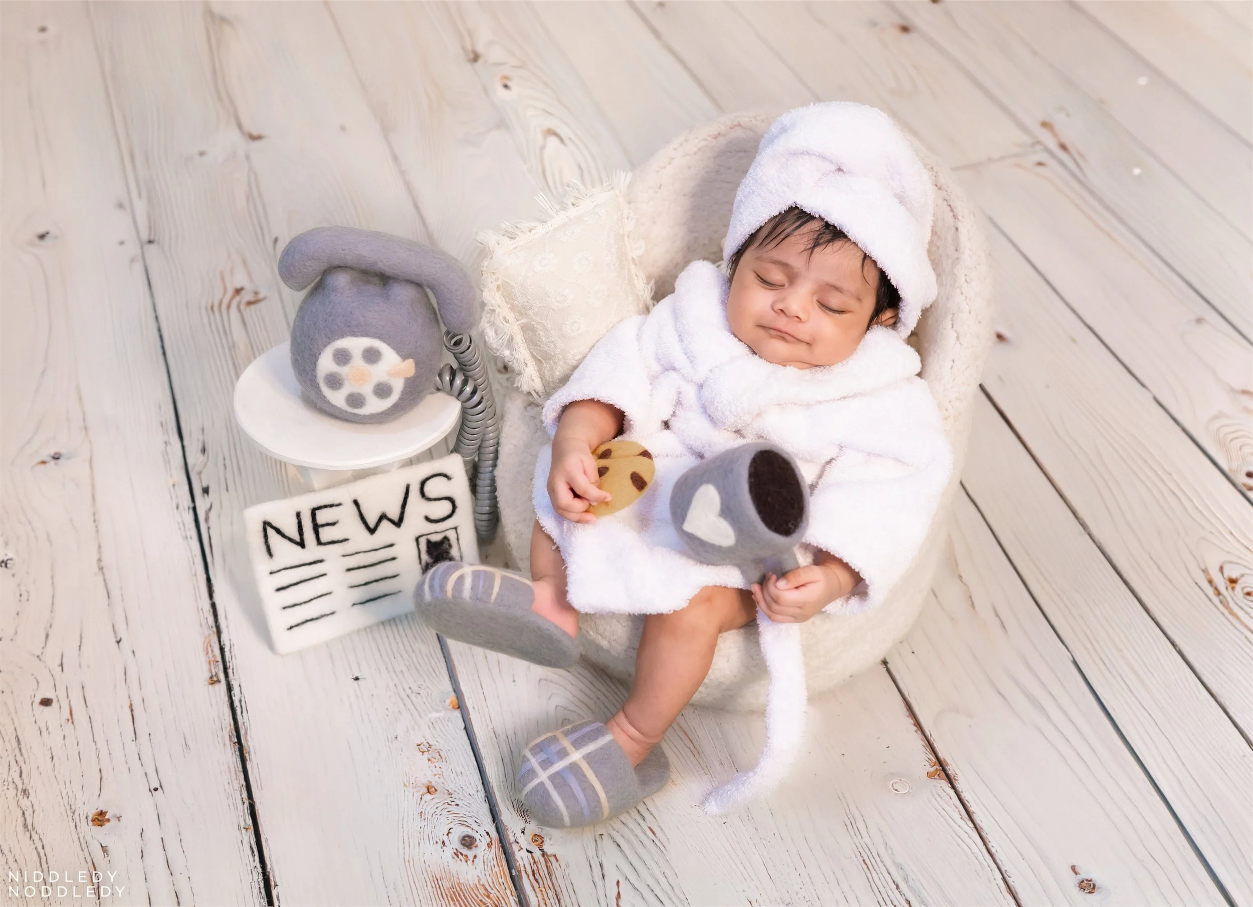 Anvika Newborn Baby Photoshoot ❤ NiddledyNoddledy.com ~ Bumps to Babies Photographer, Kolkata - 05.jpg