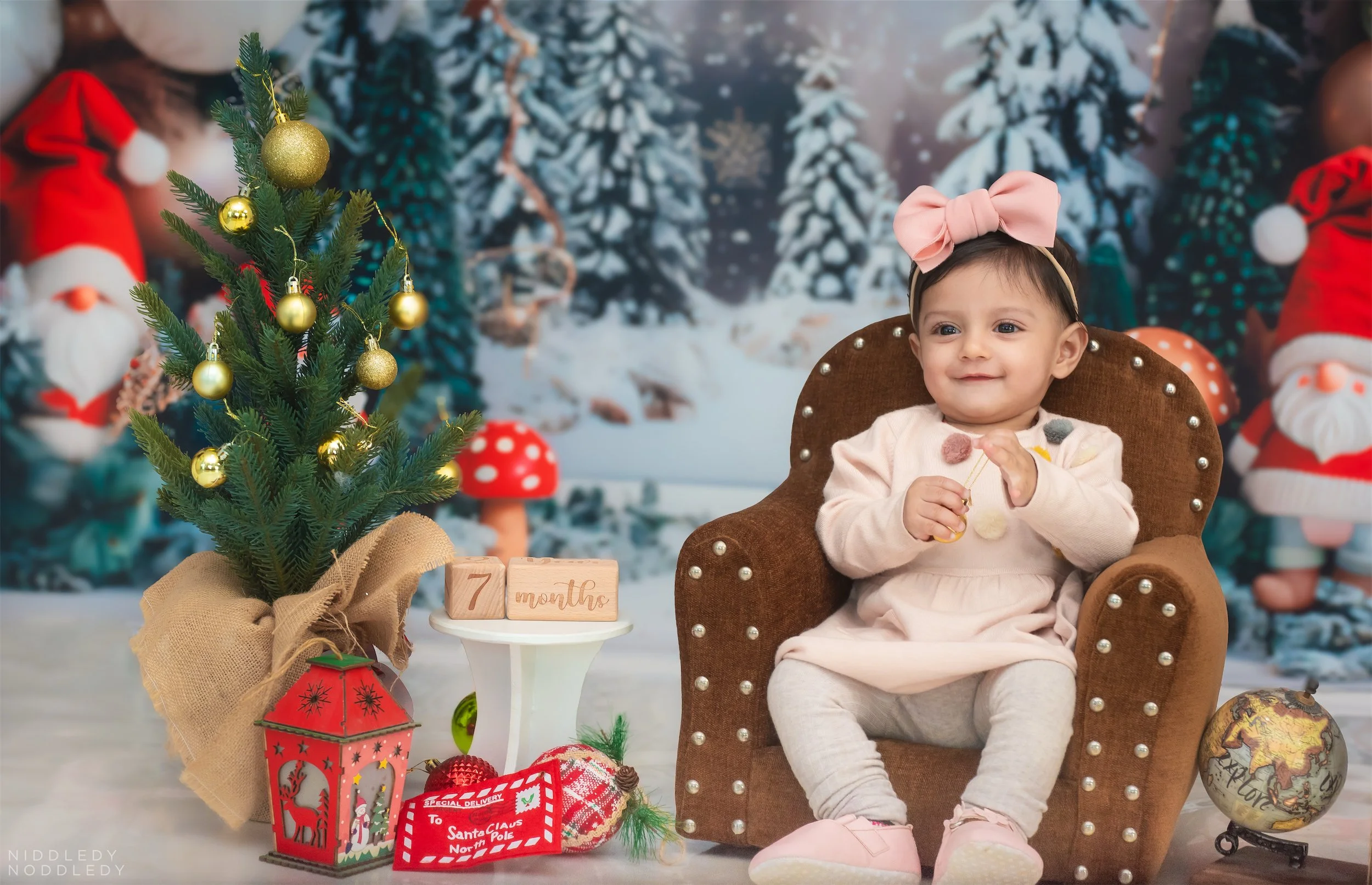 Mehher Baby Christmas Photoshoot ❤ NiddledyNoddledy.com ~ Bumps to Babies Photography, Kolkata - 11 .jpg