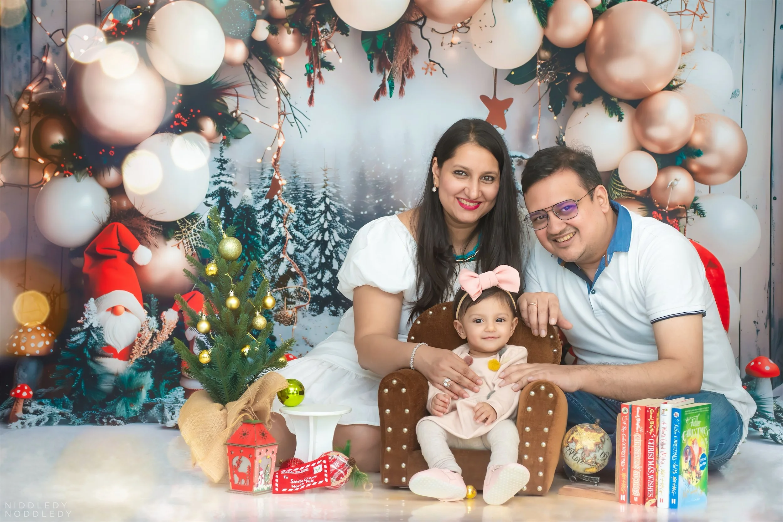 Mehher Baby Christmas Photoshoot ❤ NiddledyNoddledy.com ~ Bumps to Babies Photography, Kolkata - 12 .jpg