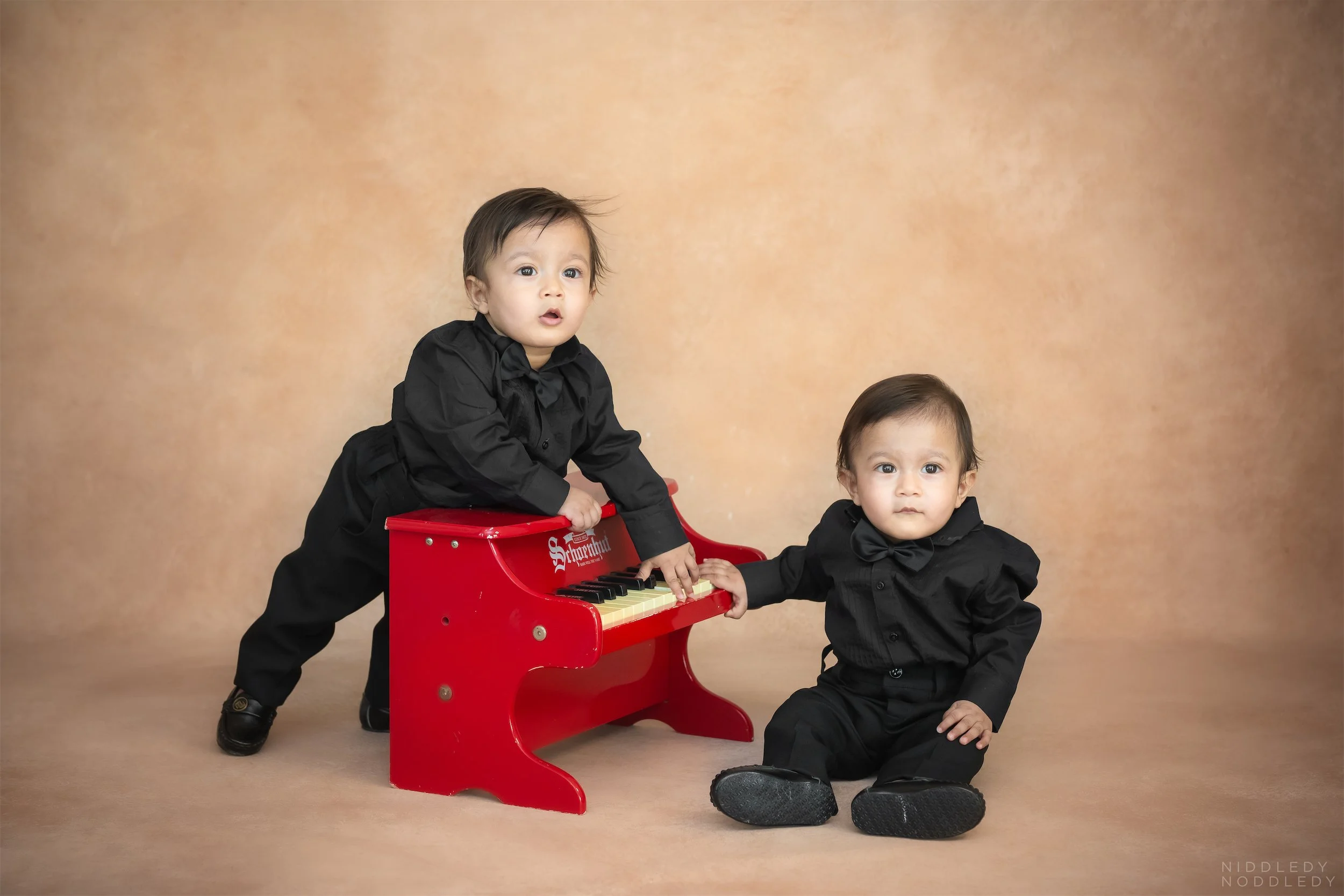 Viraj-Yuvraj Kids Photoshoot ❤ NiddledyNoddledy.com ~ Bumps to Babies Photography, Kolkata - 04.jpg