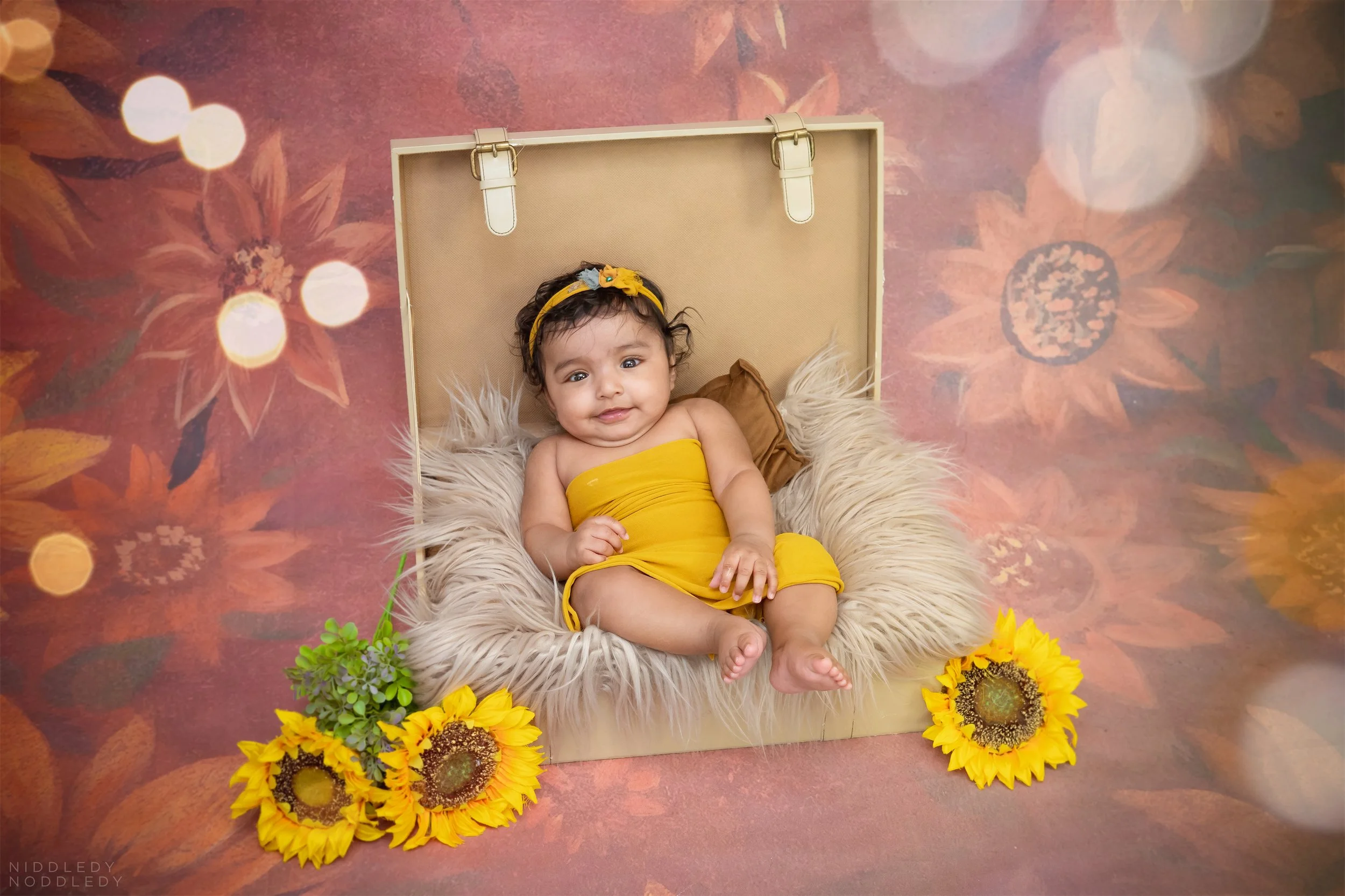 Dhriti Newborn Baby Photoshoot ❤ NiddledyNoddledy.com ~ Bumps to Babies Photography, Kolkata - 12.jpg
