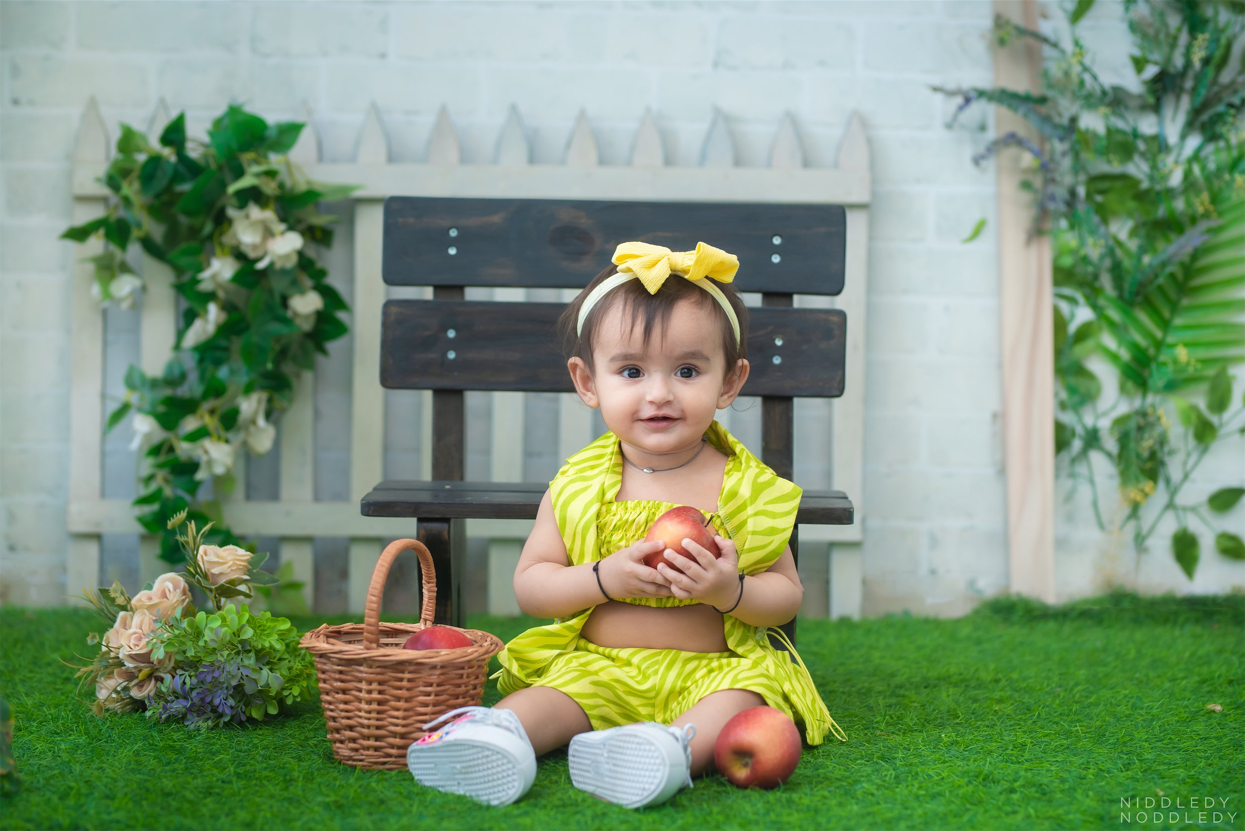 Kiara Baby Cakesmash Photoshoot ❤ NiddledyNoddledy.com ~ Bumps to Babies Photography, Kolkata - 03.jpg